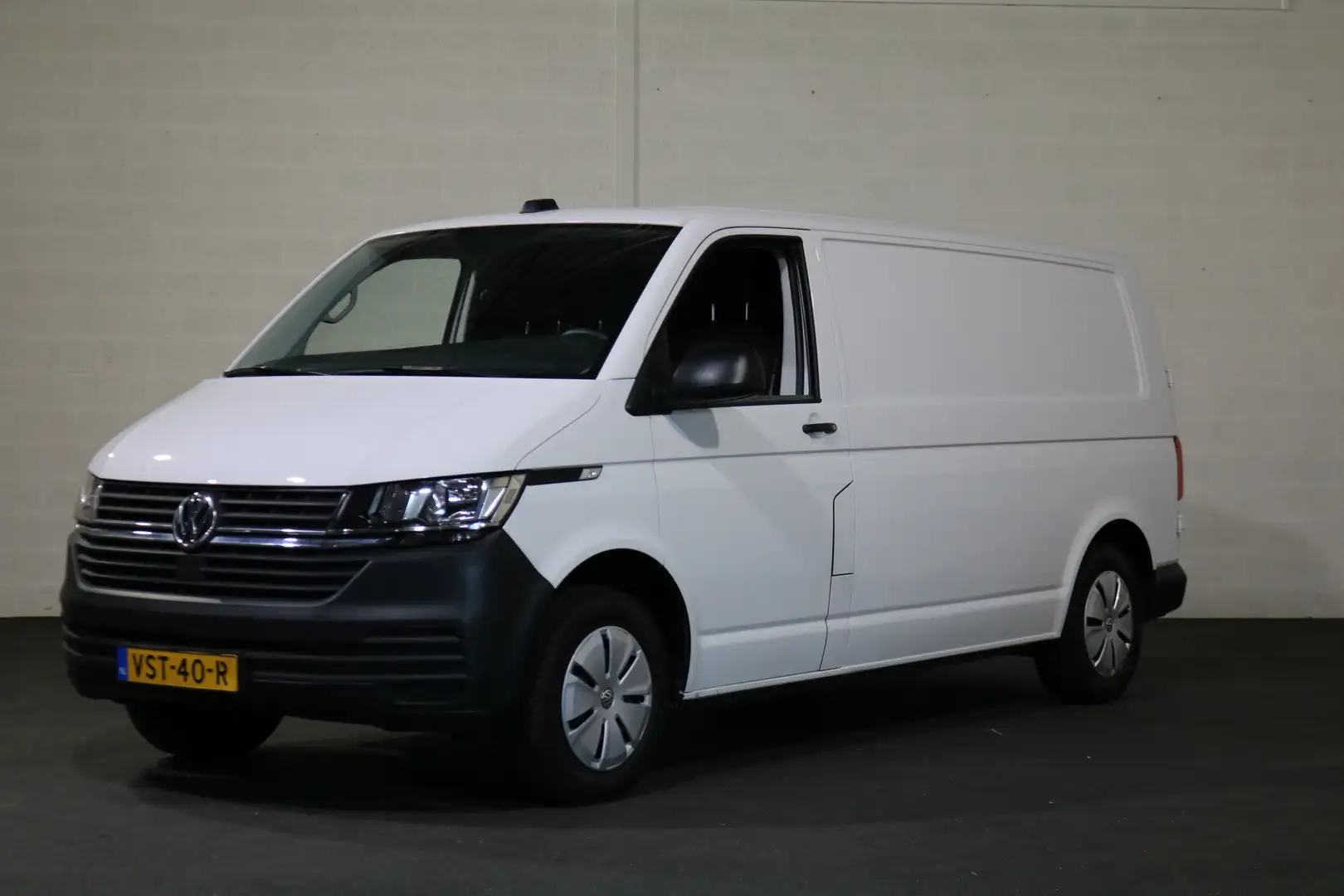 Volkswagen T6.1 Transporter 2.0 TDI L2 H1 Koelwagen 0 Graden Wit - 1