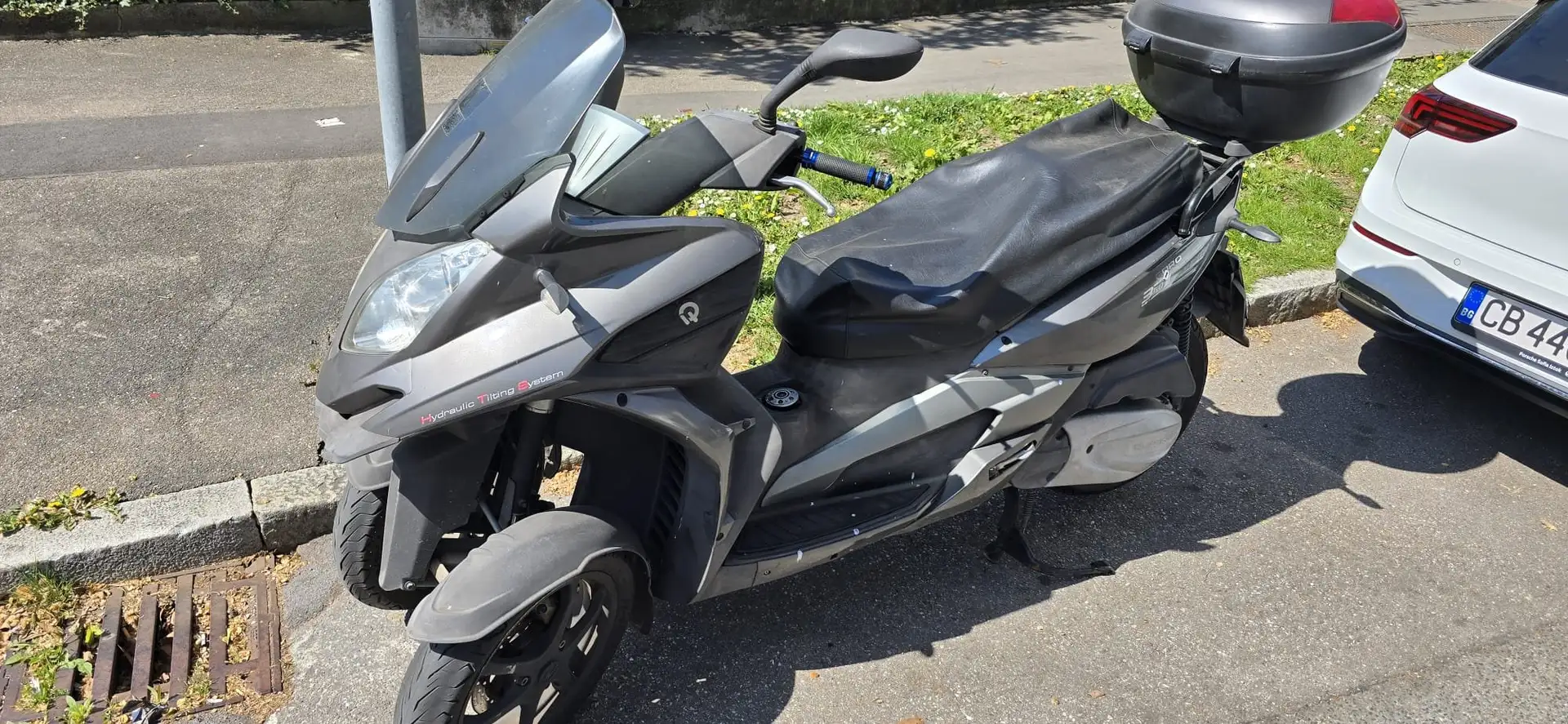 Quadro 350D Dreirad, Führerschein klasse B Schwarz - 2