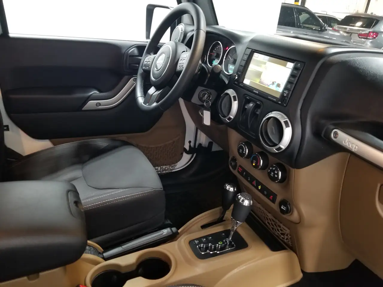 Jeep Wrangler снимка Jeep Wrangler