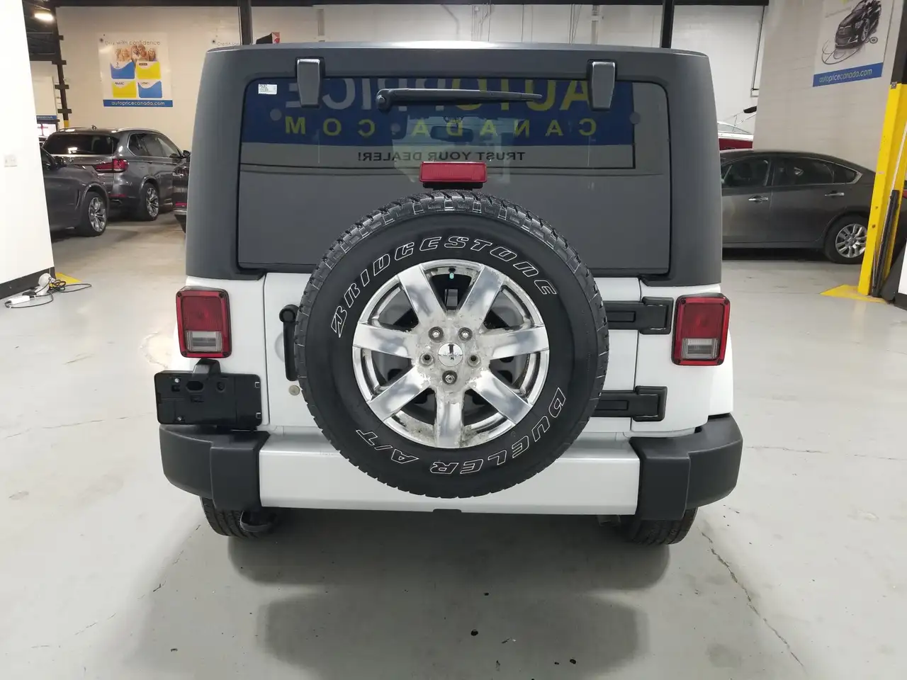 Jeep Wrangler снимка Jeep Wrangler