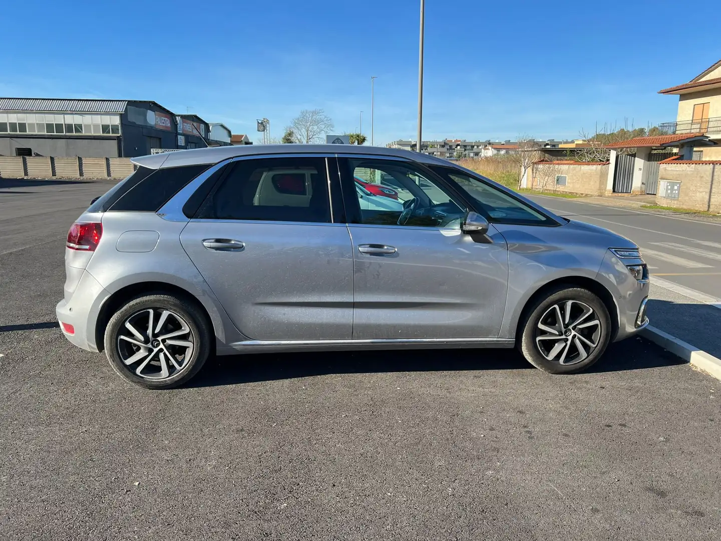 Citroen C4 SpaceTourer 1.6 bluehdi Shine s&s 120cv eat6 my18 - 1