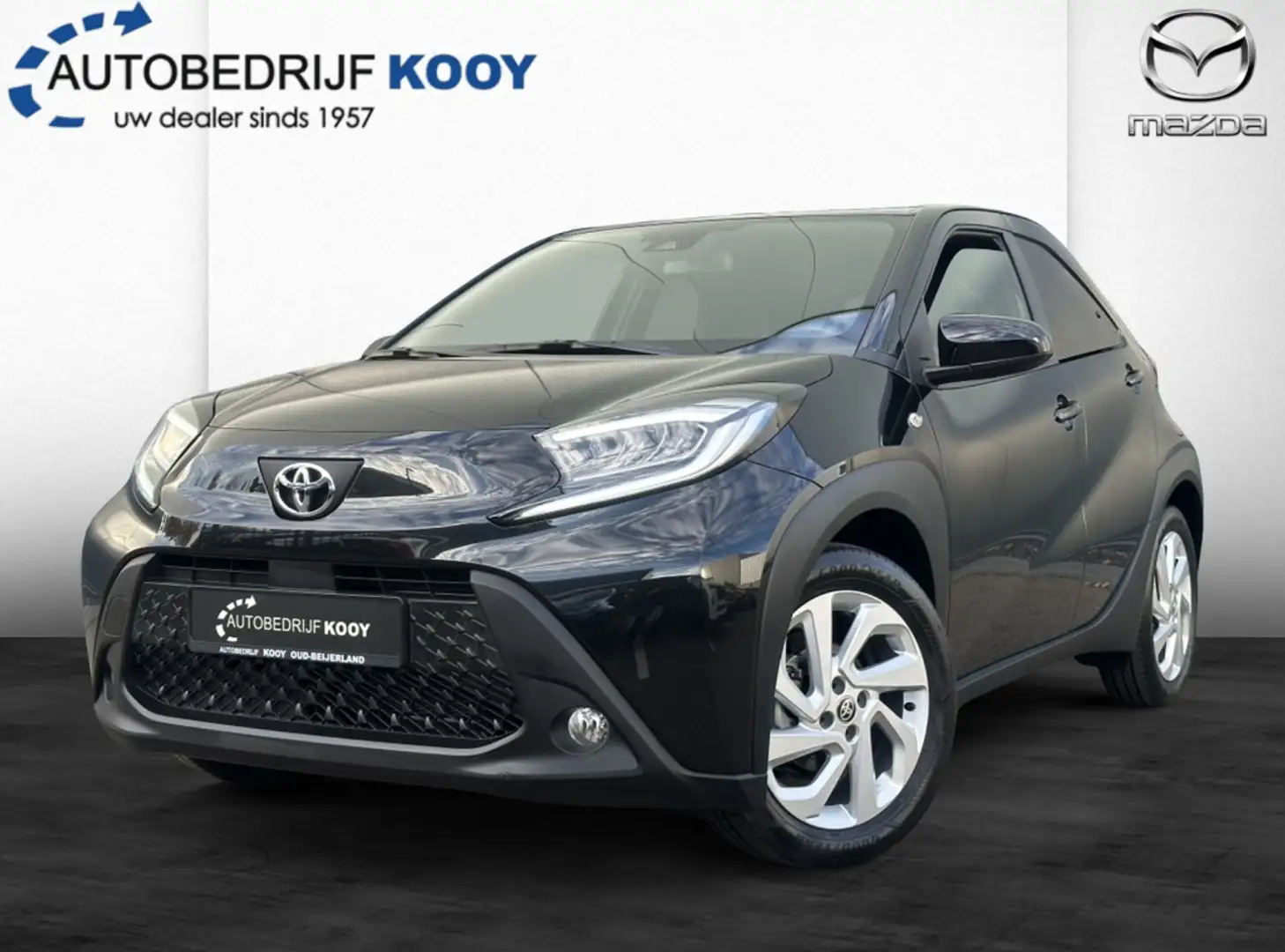 Toyota Aygo X 1.0 VVT-i MT First / Carplay / Camera / Stoelverwa Zwart - 1