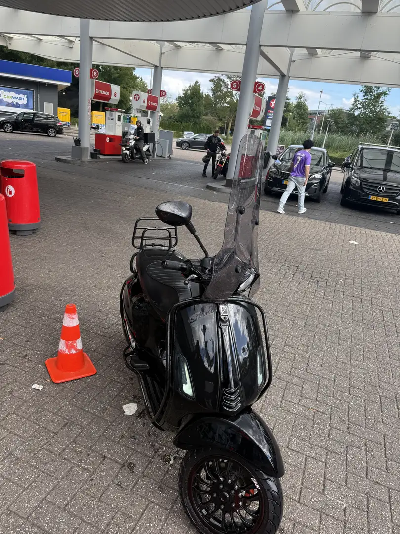 Vespa Sprint vespa Sprint Zwart - 1