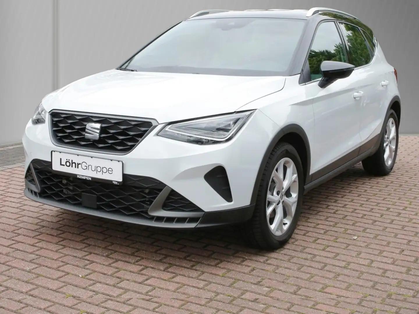 SEAT Arona 1.0 TSI DSG FR Navi+FullLink+VC LED PDC 17"Allw... Weiß - 2
