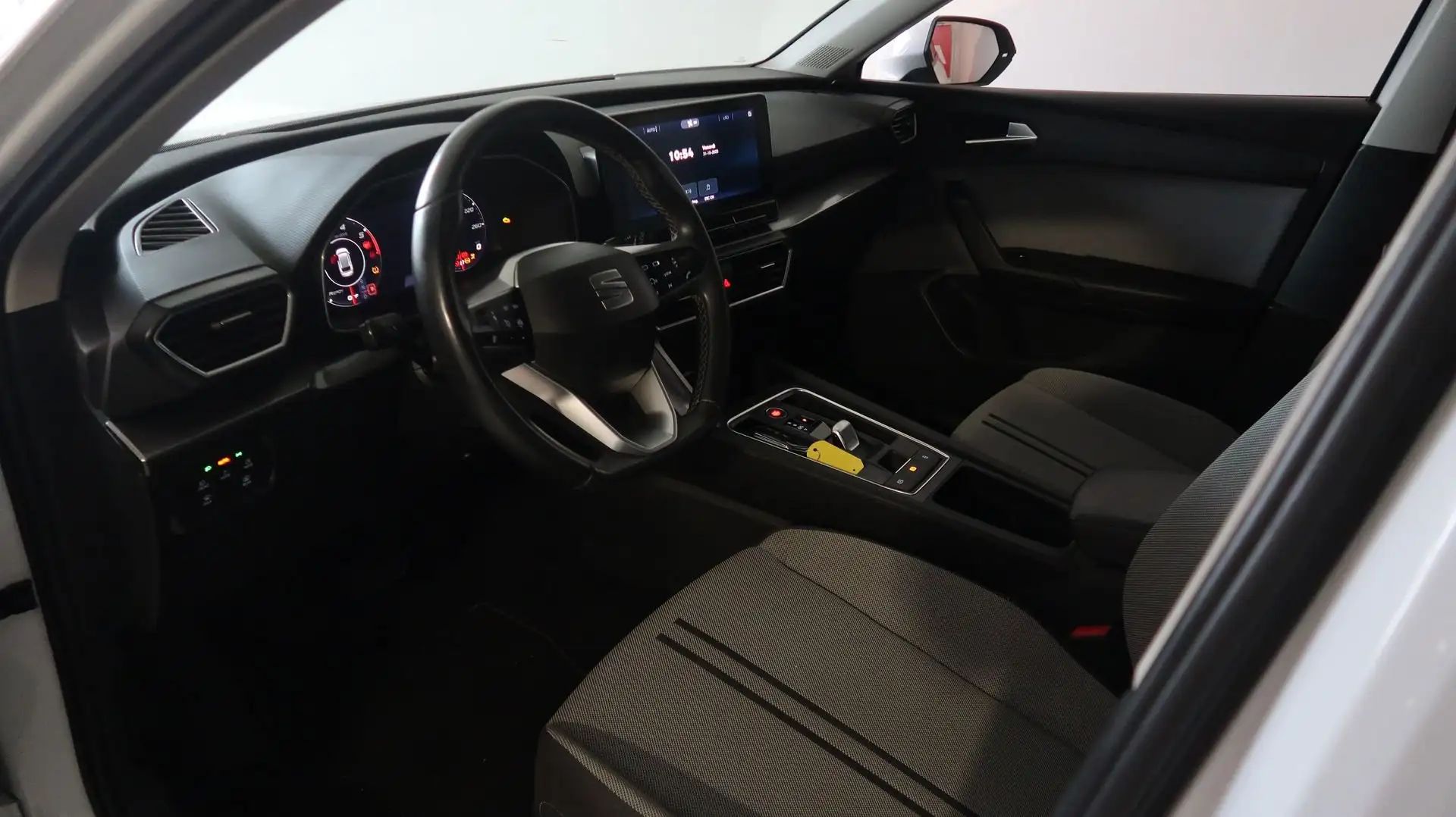 SEAT Leon Leon Sportstourer 2.0 TDI 150 CV DSG Style #CLIMA Weiß - 2