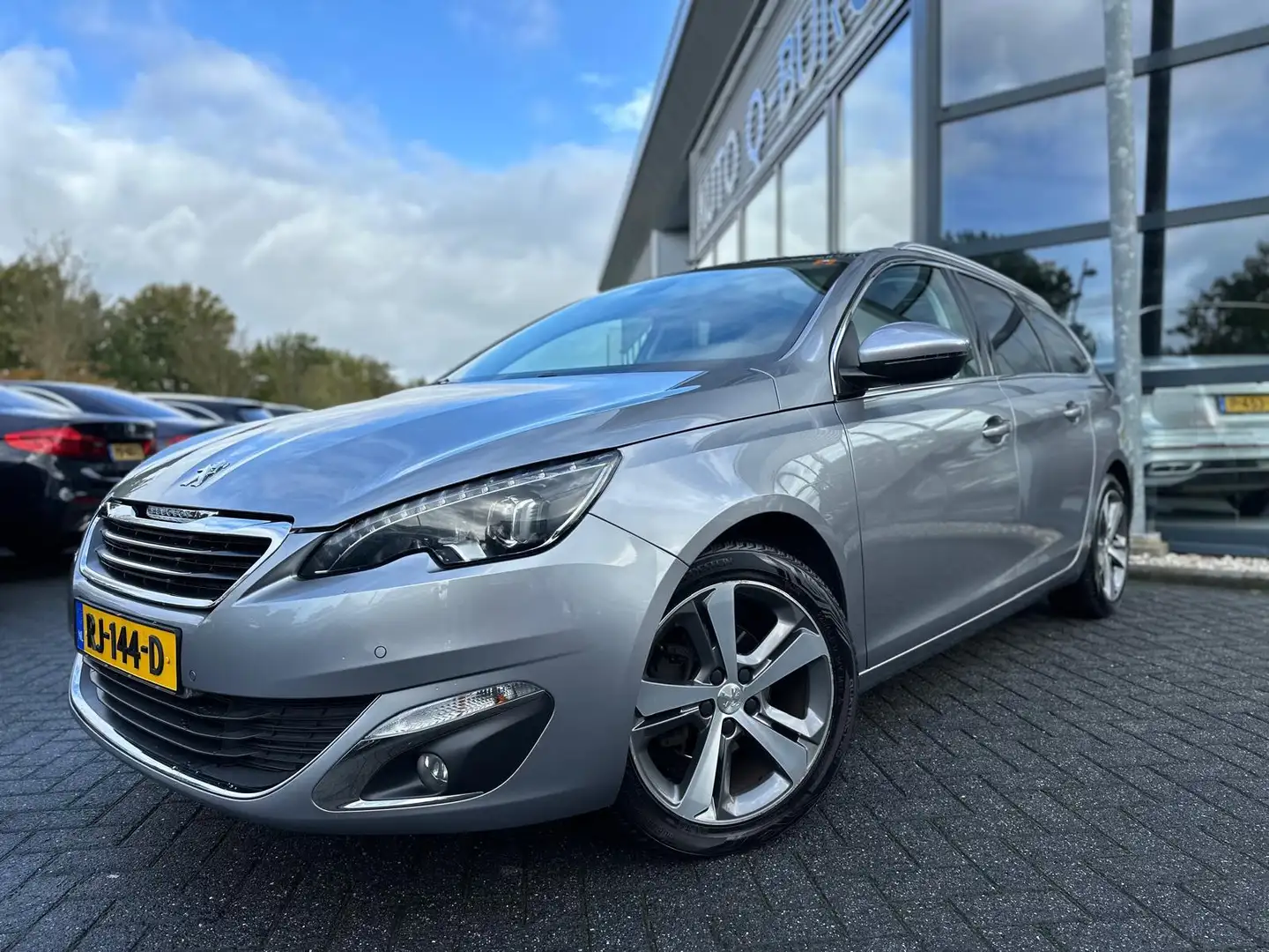 Peugeot 308 SW 1.2 PureTech GT-Line | Automaat | Panorama | Na Gris - 2