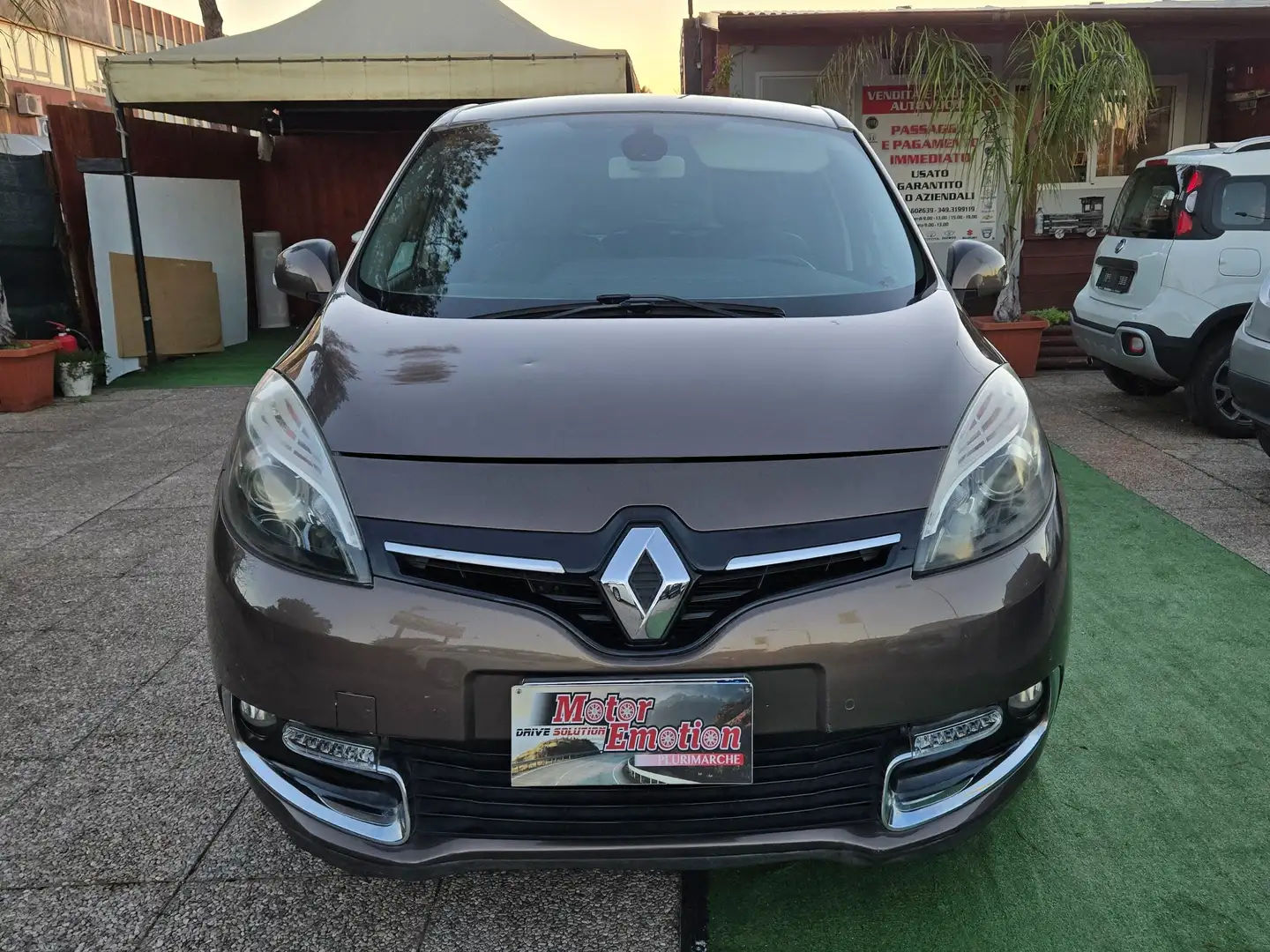 Renault Scenic X-Mod 1.5 dCI 110CV Energy sport Marrone - 2