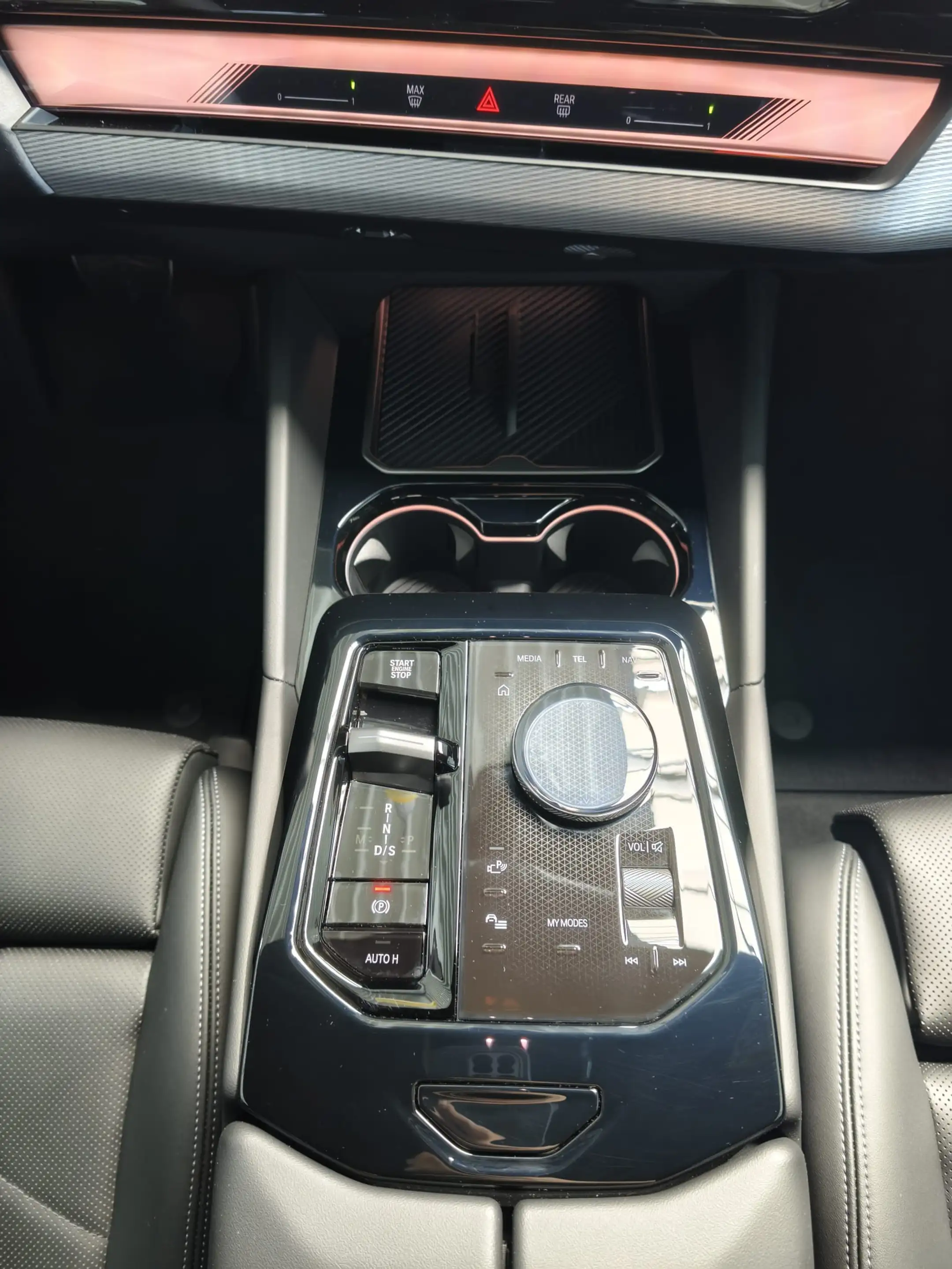 BMW 520 d xDrive M Sport Tour. 360°/HUD/Travel/20"/AHK — photo 13