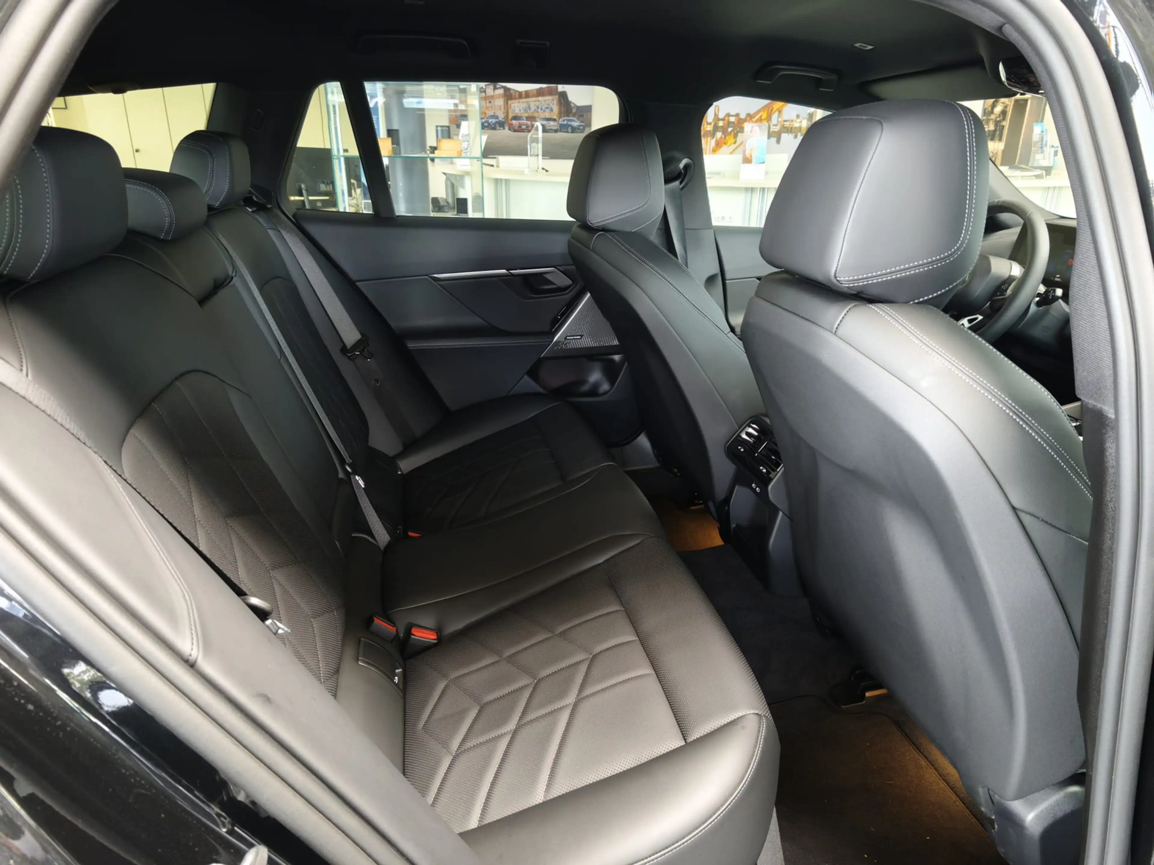 BMW 520 d xDrive M Sport Tour. 360°/HUD/Travel/20"/AHK — photo 15