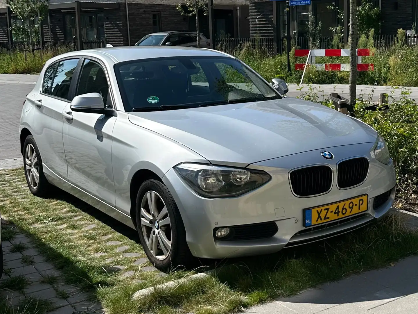 BMW 116 116 116i Business+ Stříbrná - 1