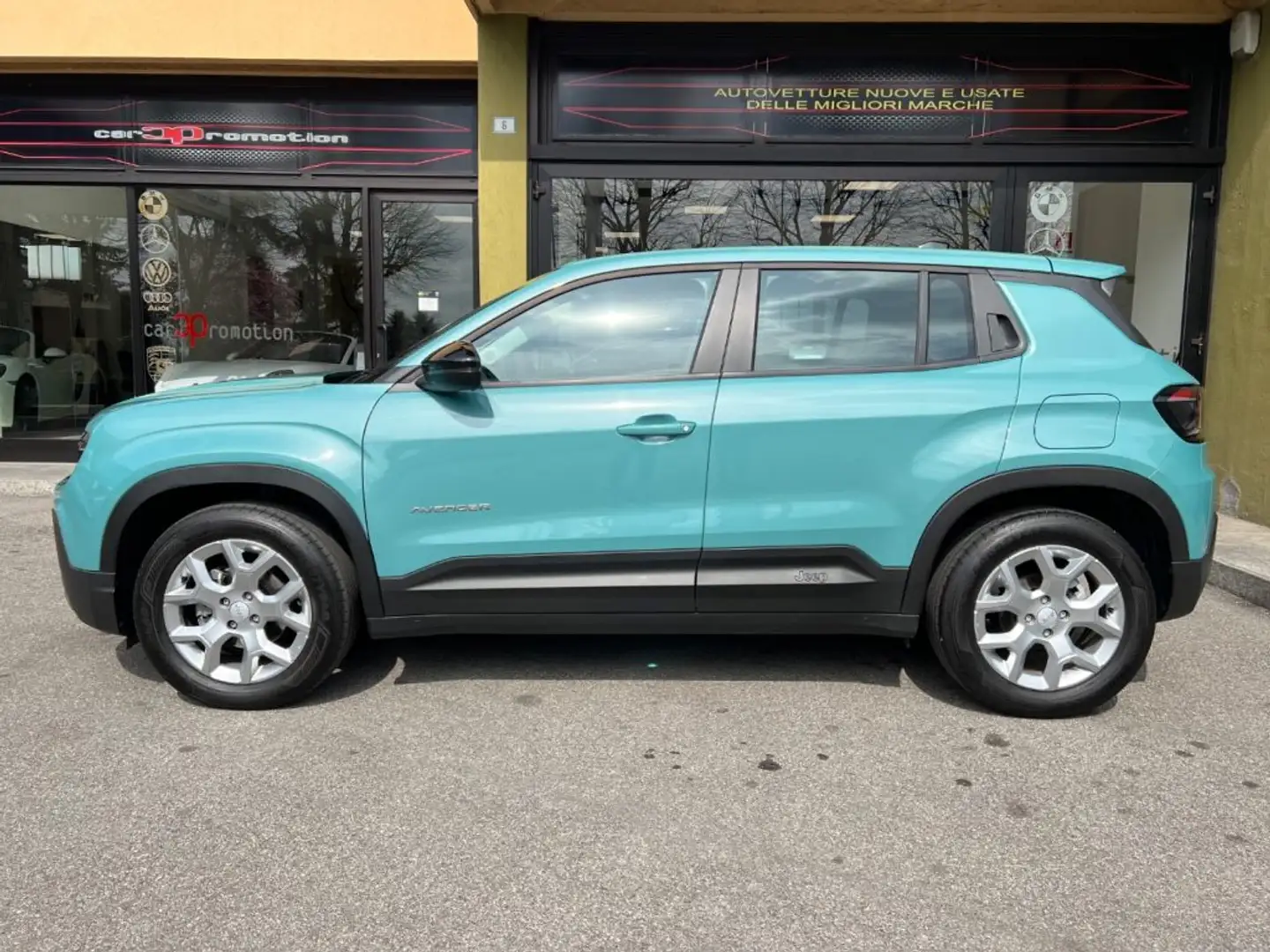 Jeep Avenger 1.2 Turbo Altitude Bleu - 2
