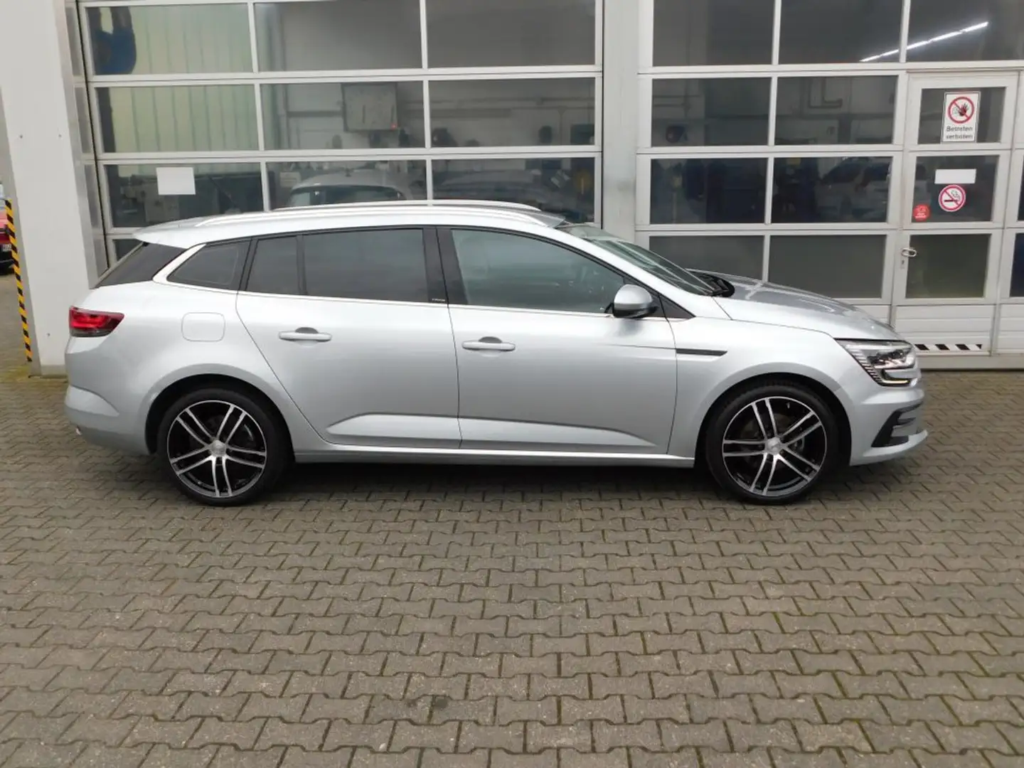 Renault Megane Grandtour ZEN E-TECH Plug-in 160 Gris - 2