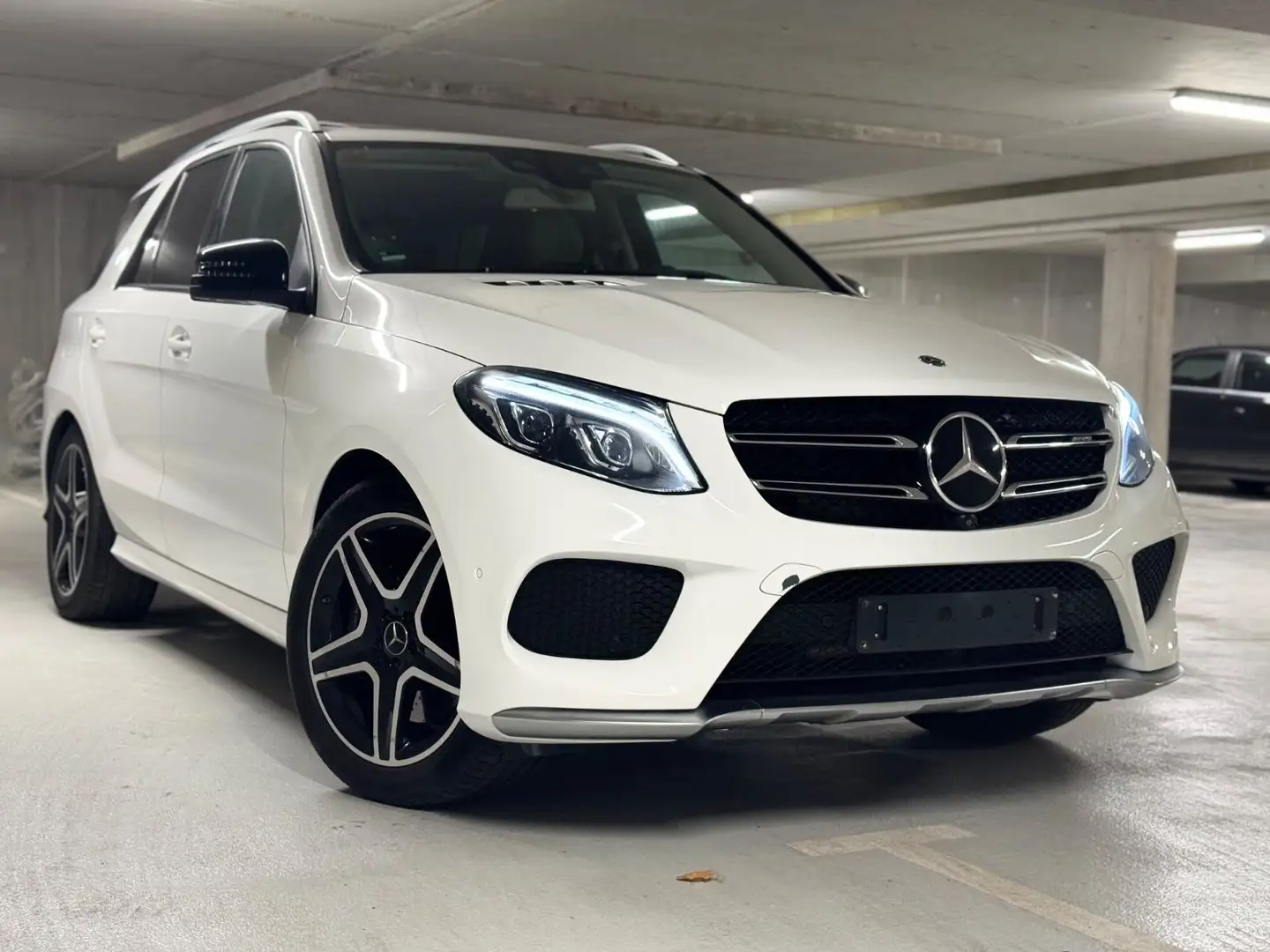 Mercedes-Benz GLE 43 AMG 9G*2.Hand*SHD*H&K*Distronic Weiß - 1