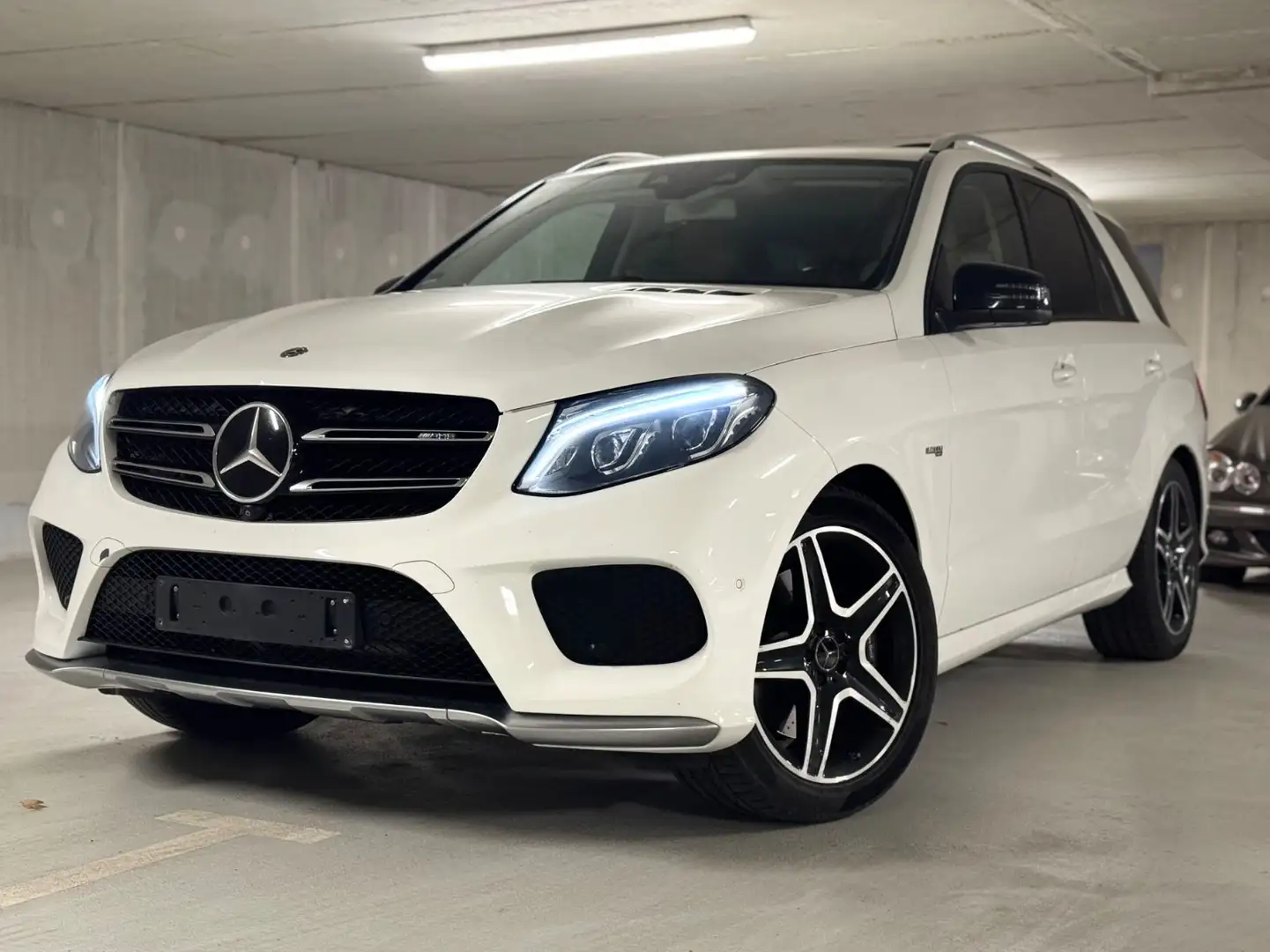 Mercedes-Benz GLE 43 AMG 9G*2.Hand*SHD*H&K*Distronic Weiß - 2