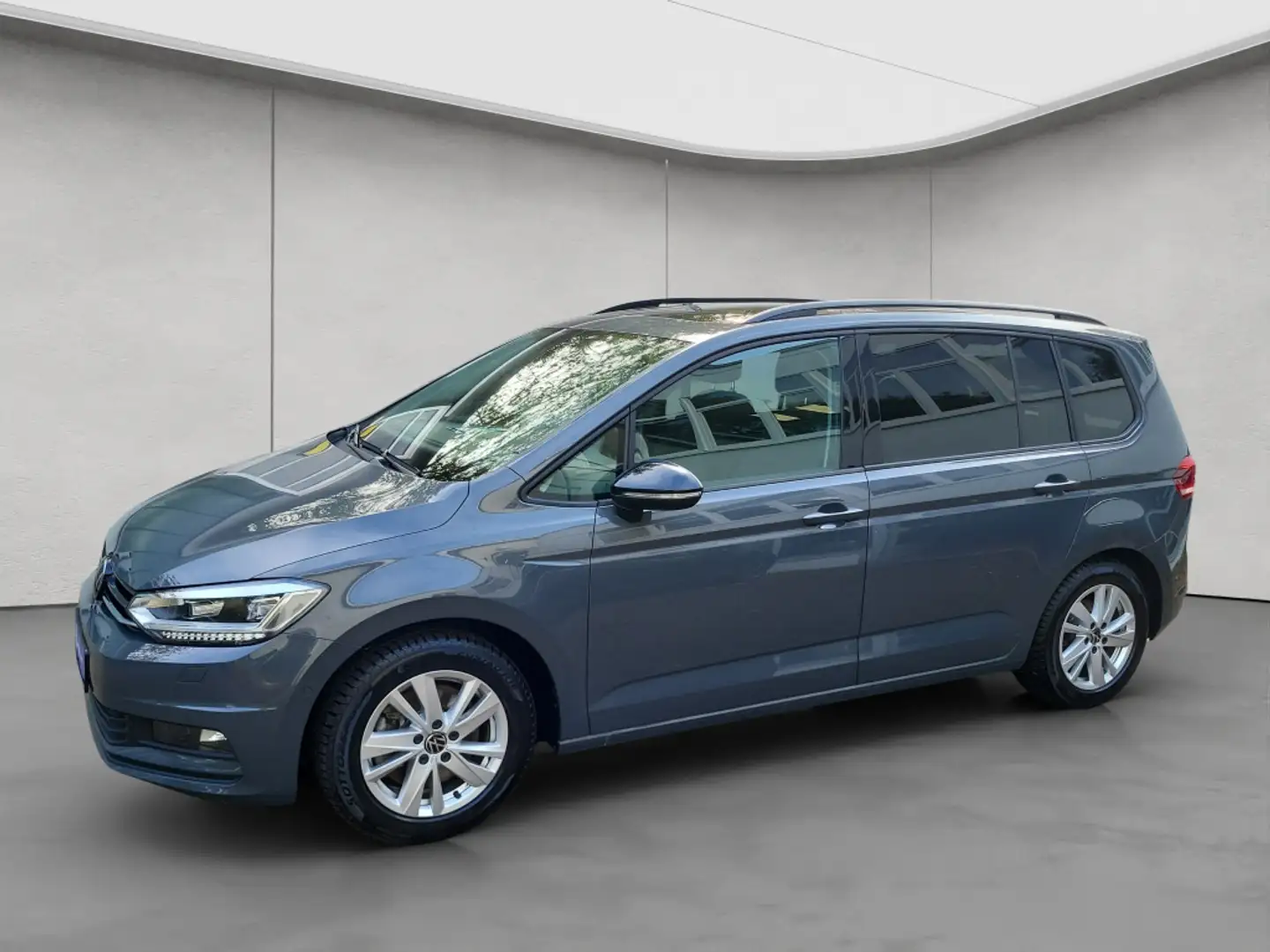 Volkswagen Touran Highline 1.5 TSI DSG 7-Sitz. AHK/Navi/Pano Grau - 2