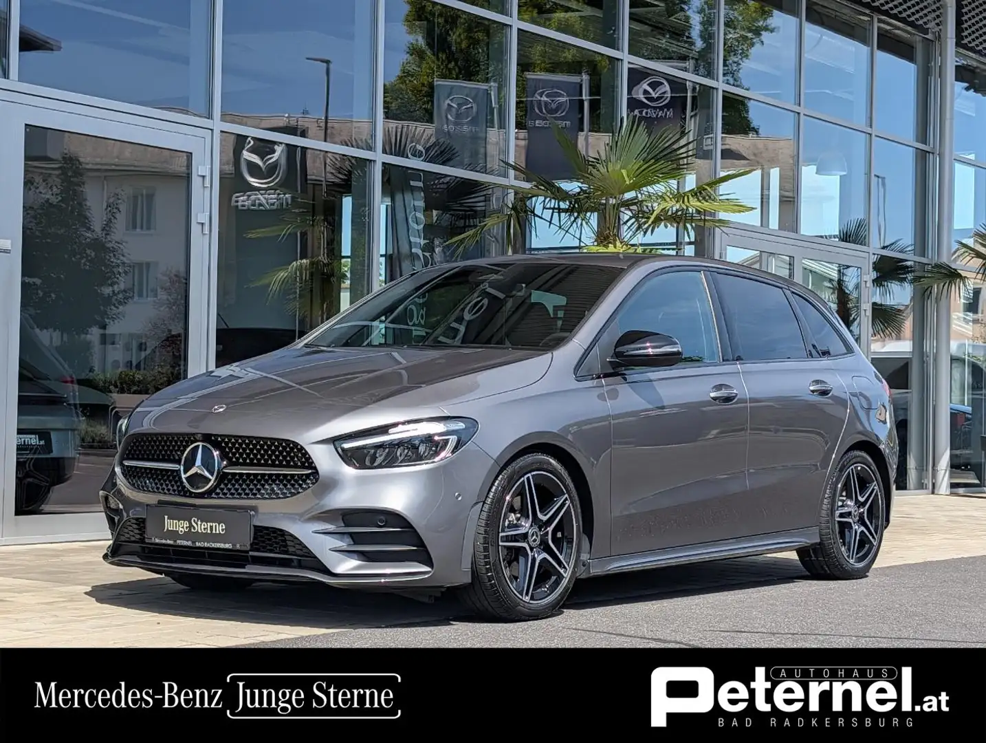 Mercedes-Benz B 180 AMG Line KeyGo PTS Shz LED Ambi eHeck Серый - 1