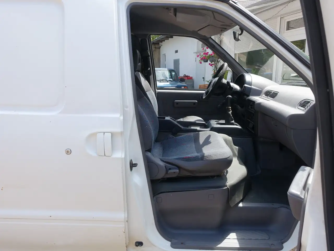 Nissan Vanette Cargo 2,3/75 PS, Lkw Kasten, AHK !!, foto 11