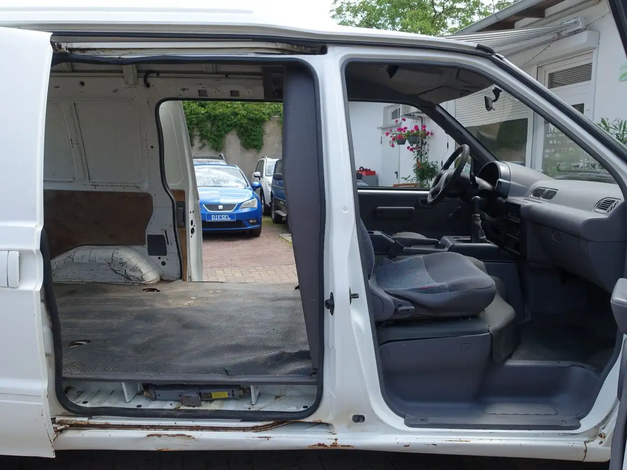 Nissan Vanette Cargo 2,3/75 PS, Lkw Kasten, AHK !!, foto 12