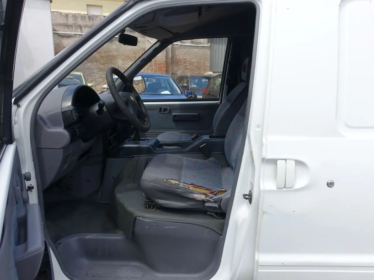 Nissan Vanette Cargo 2,3/75 PS, Lkw Kasten, AHK !!, foto 8