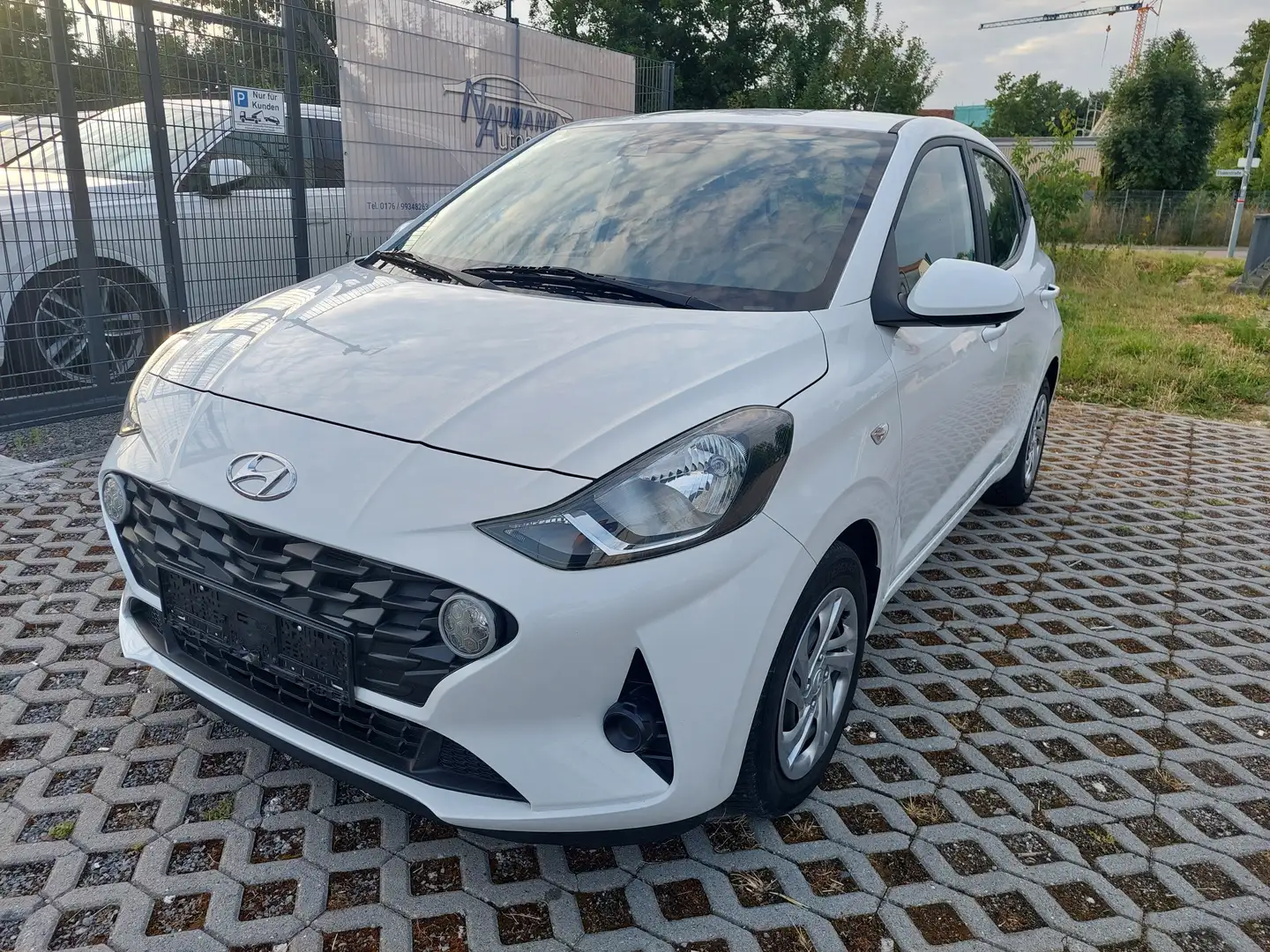 Hyundai i10 1.2 Select Weiß - 1