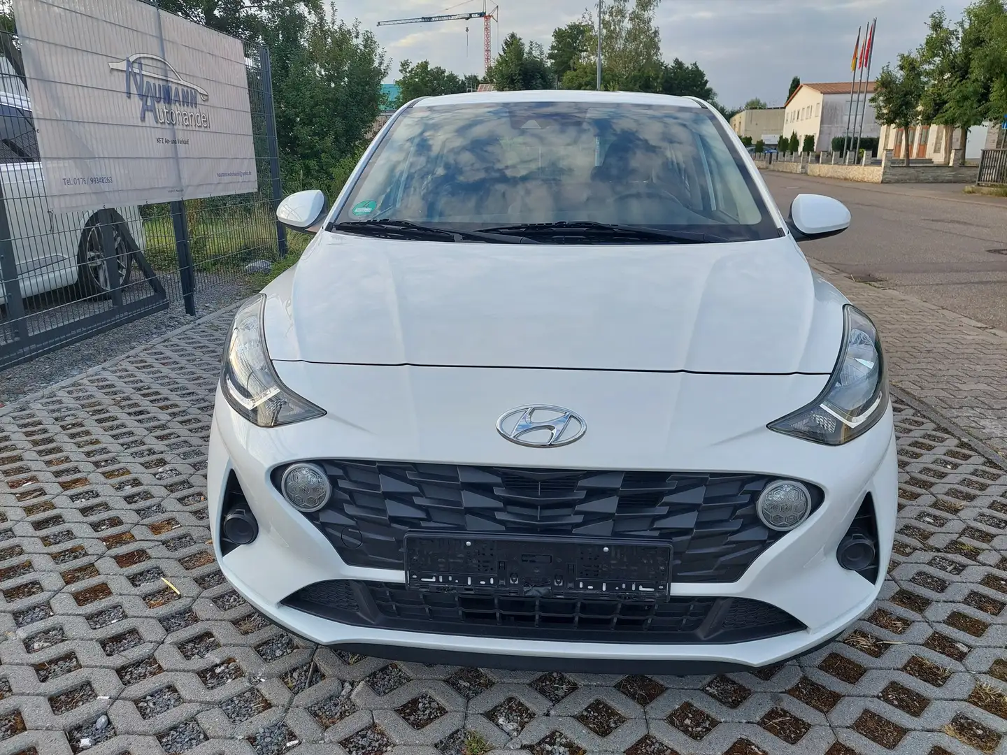 Hyundai i10 1.2 Select Weiß - 2
