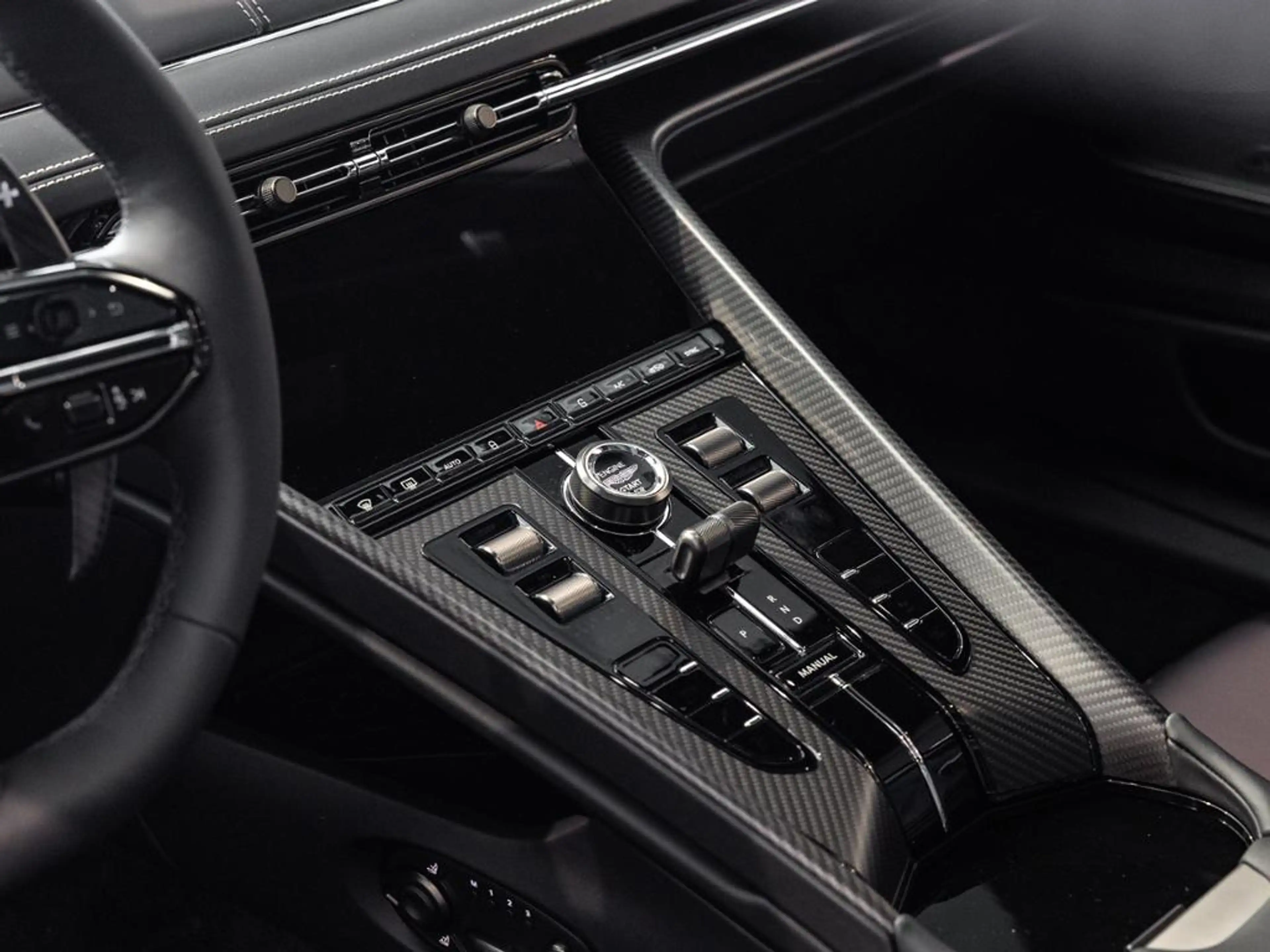 Aston Martin DB12 Coupe Aston Martin Hamburg — photo 10
