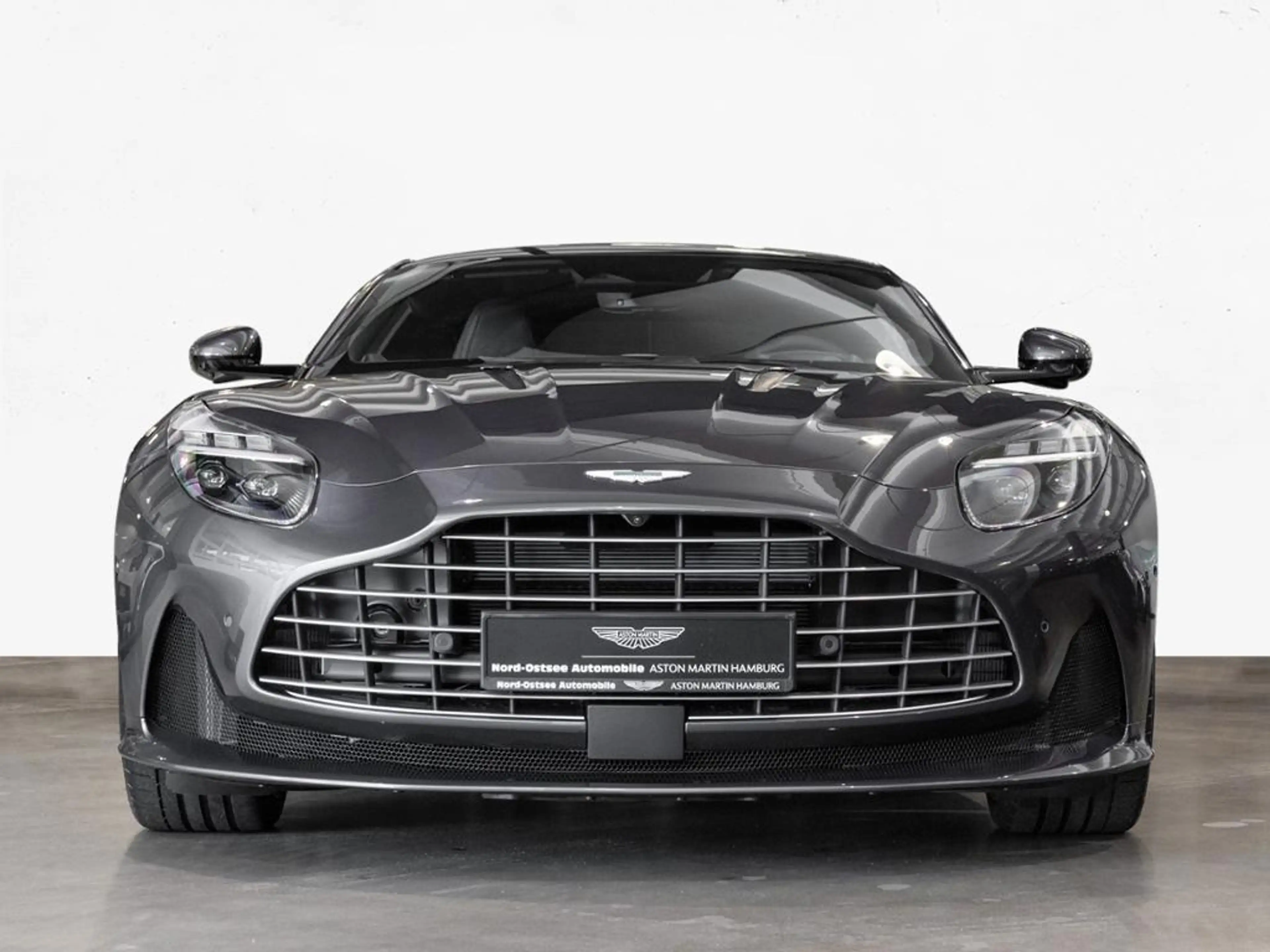 Aston Martin DB12 Coupe Aston Martin Hamburg — photo 13