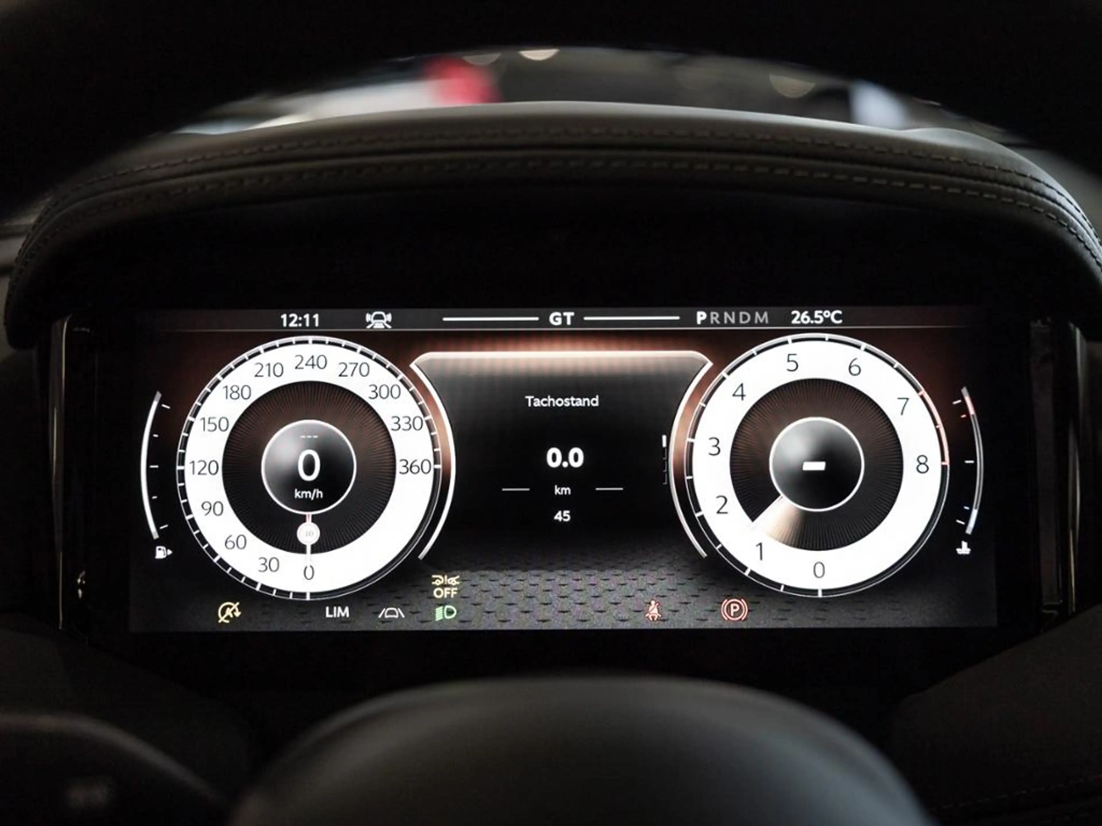 Aston Martin DB12 Coupe Aston Martin Hamburg — photo 6
