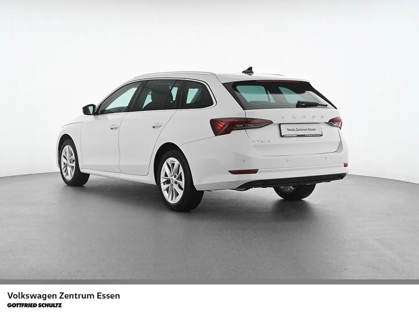 Skoda Octavia Combi Style TDI LED AHK Navi Keyless Weiß - 2
