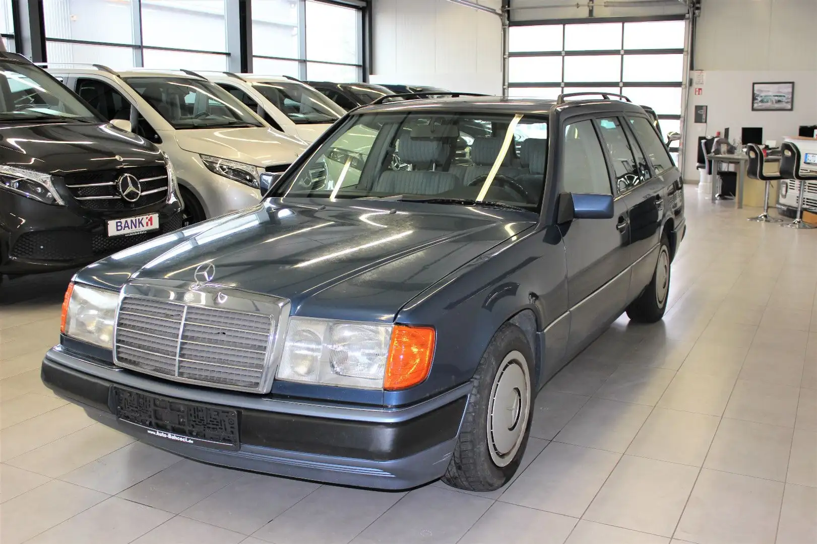 Mercedes-Benz 200 TE Automatik*TÜV NEU Blue - 1