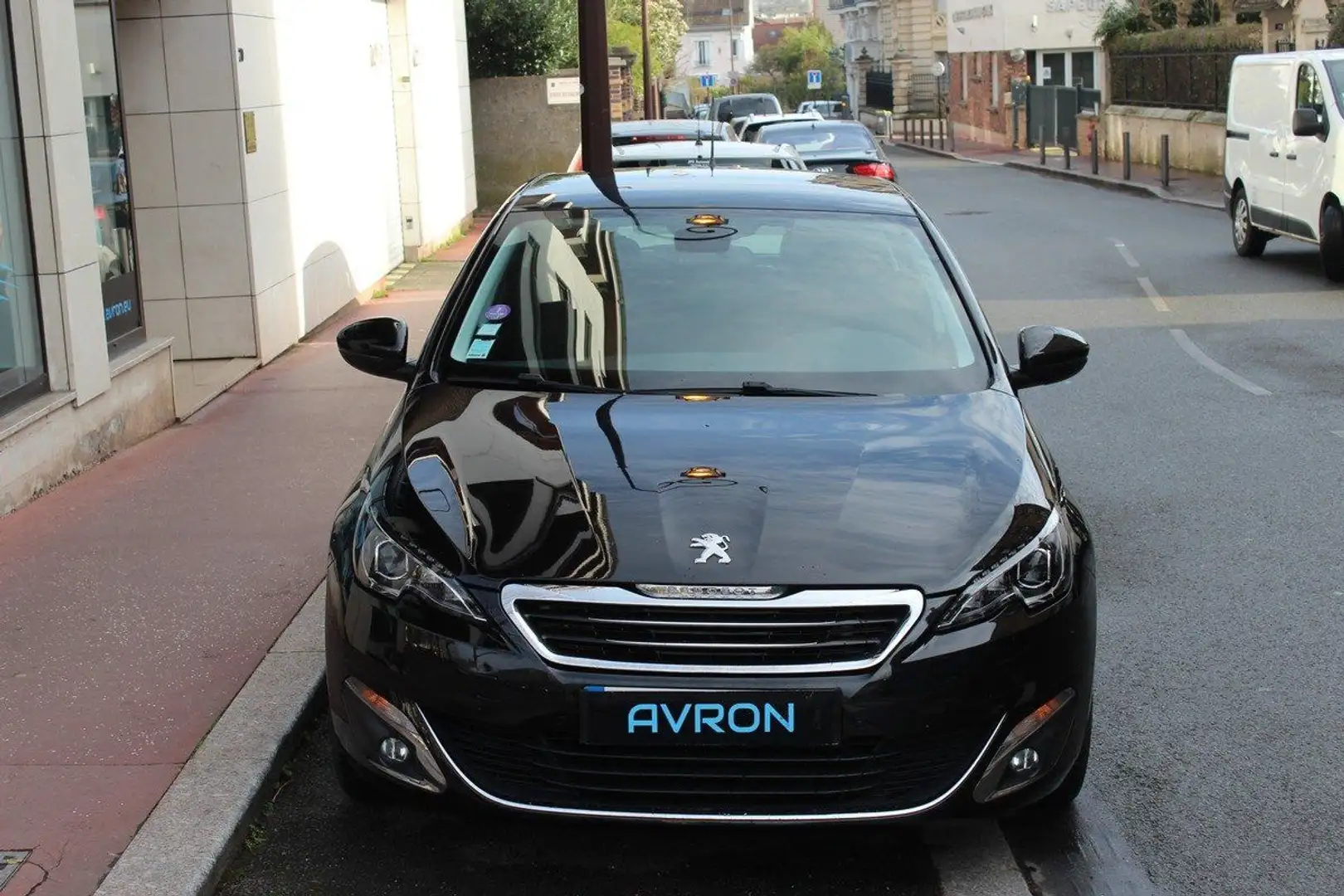 Peugeot 308 II 1.2 130 S&S ALLURE Schwarz - 2