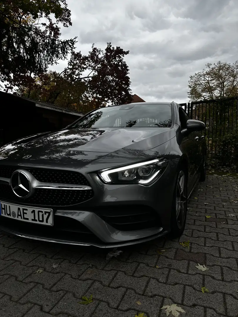 Mercedes-Benz CLA 200 d 8G-DCT AMG Line Grau - 1
