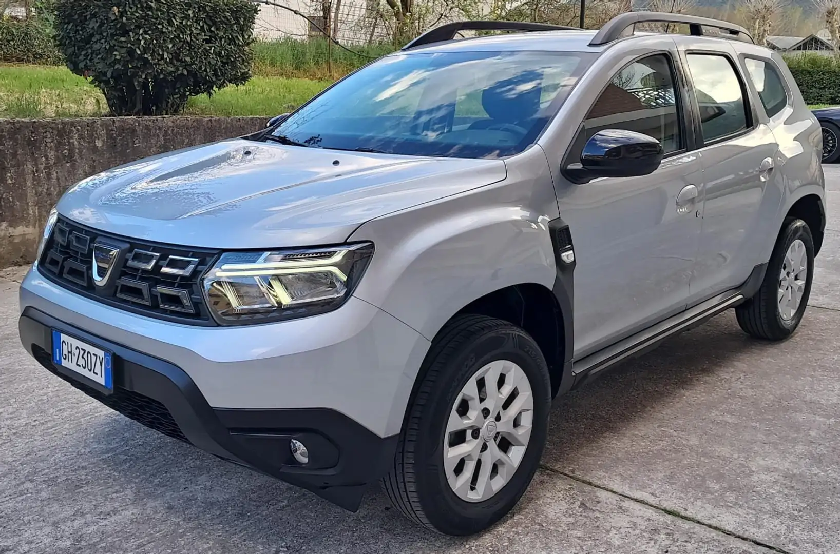 Dacia Duster 1.0 tce Comfort Gpl 4x2 100cv 6m Argent - 2