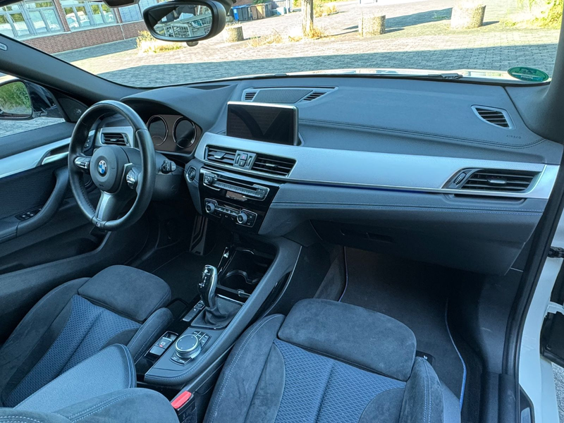 BMW X2 sDrive 20 d M-SPORT*1.HAND*ALC*H/K*HUP*LED* — photo 10