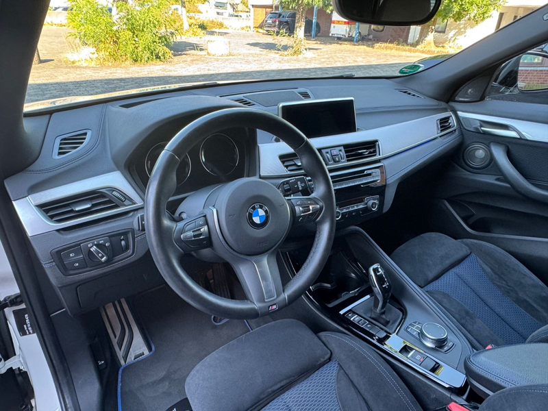 BMW X2 sDrive 20 d M-SPORT*1.HAND*ALC*H/K*HUP*LED* — photo 9