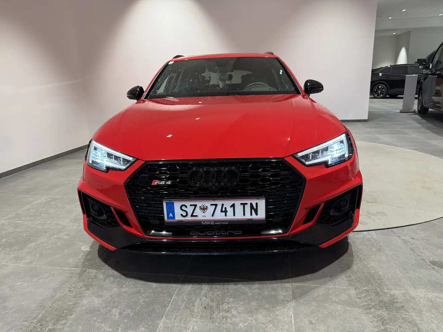 Audi RS4 Avant 2,0 TFSI quattro tiptronic - 1