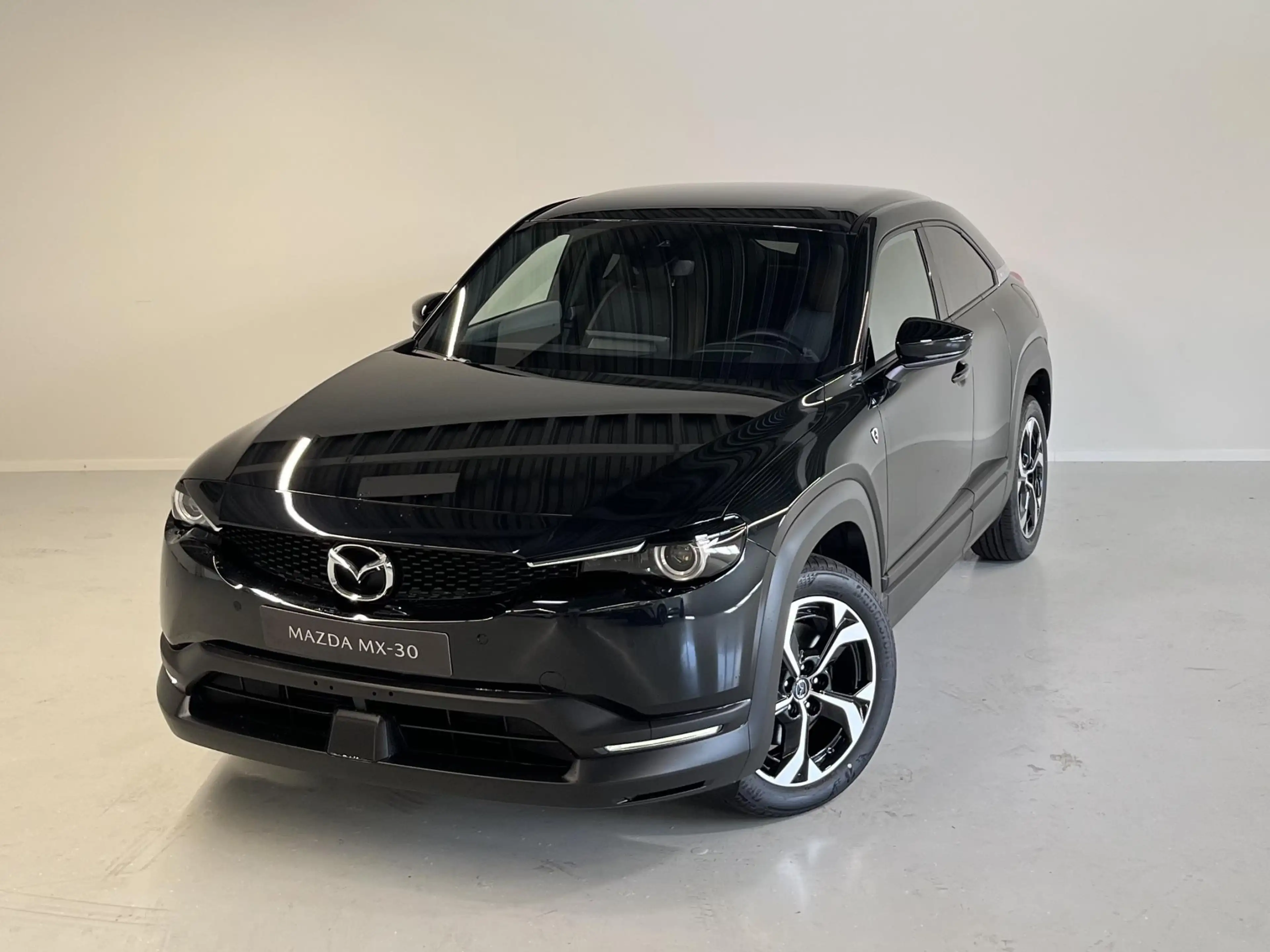 Mazda MX-30 e-SkyActiv R-EV 170 Advantage — photo 4