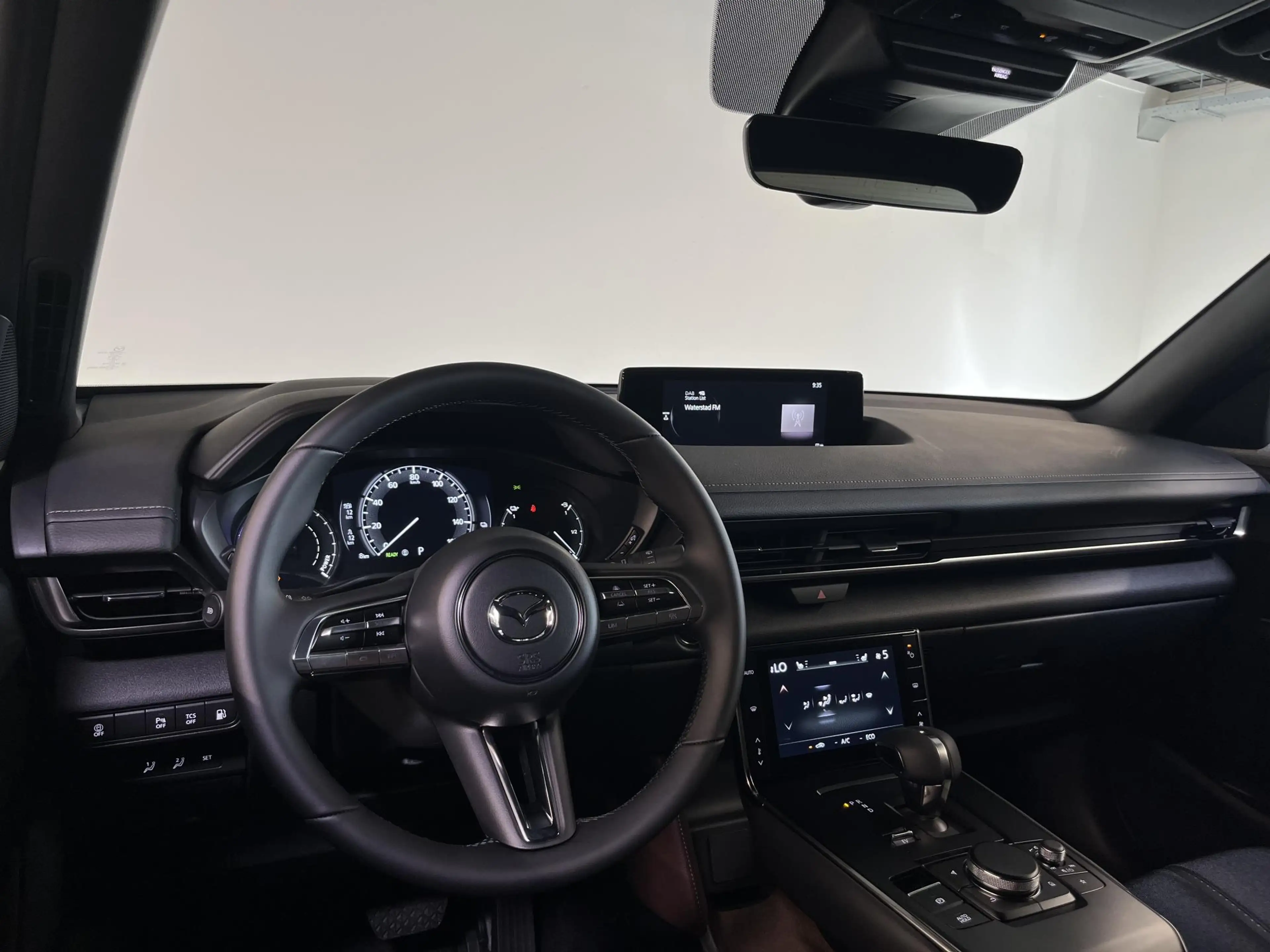 Mazda MX-30 e-SkyActiv R-EV 170 Advantage — photo 13