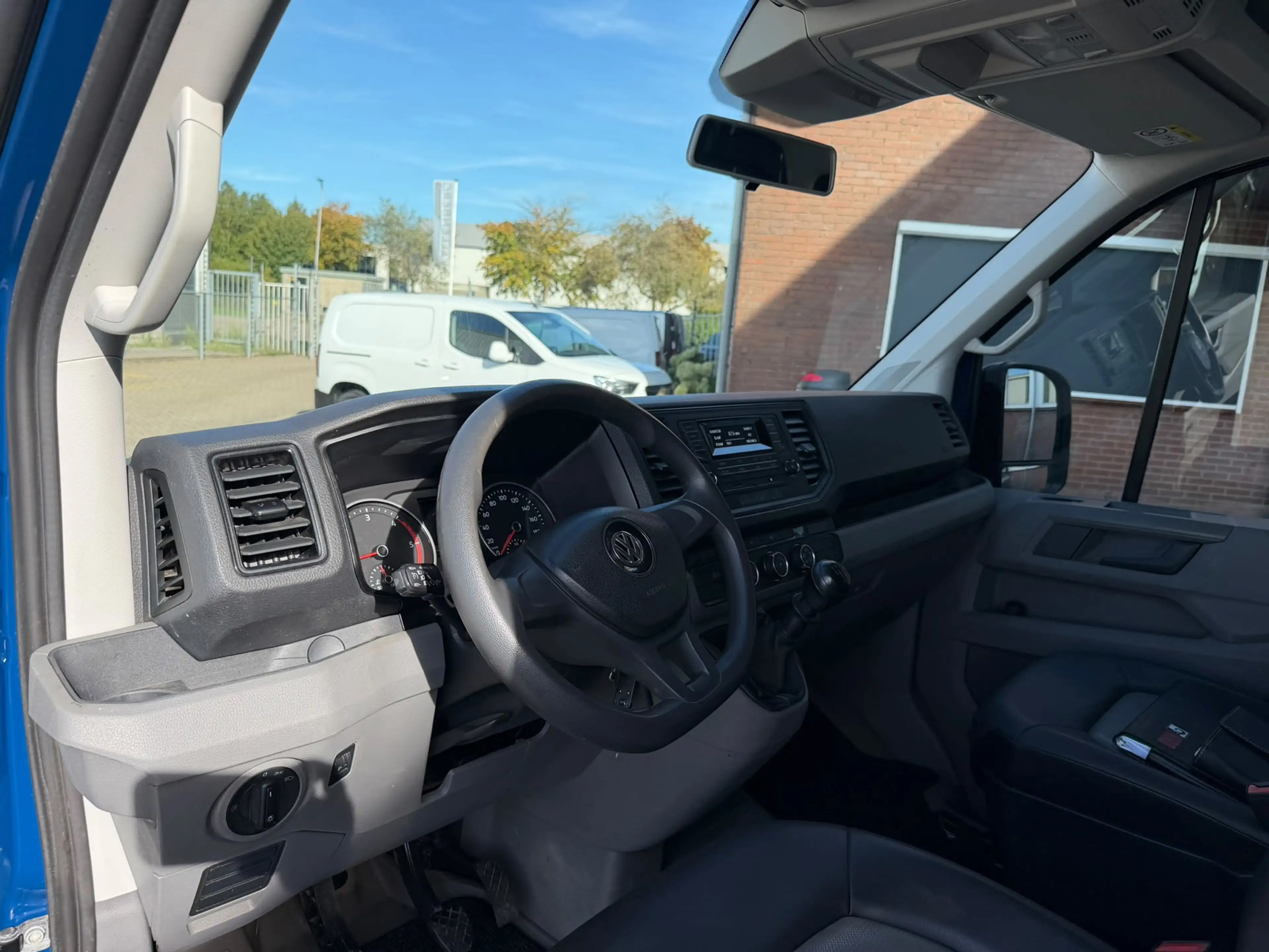 Volkswagen Crafter 35 2.0 TDI Pickup / DC / HIAB Kraan / Trekhaak / 6 — photo 17