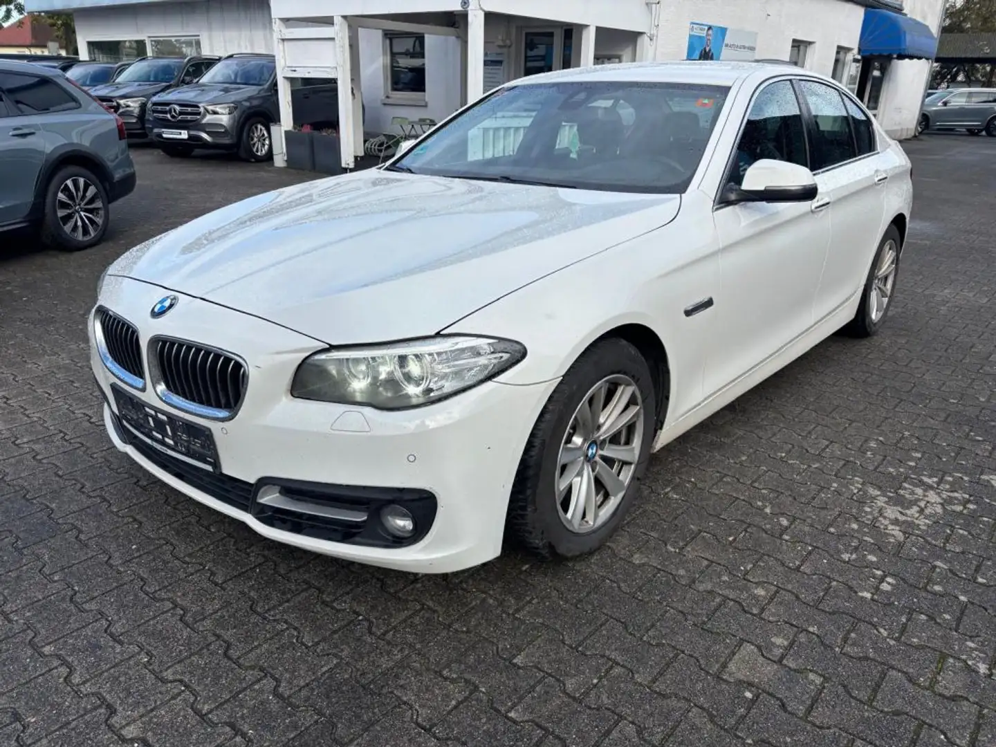 BMW 520 520d Aut. - 1