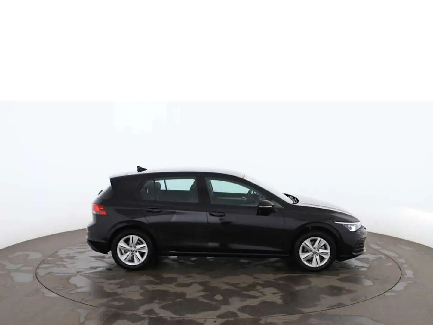 Volkswagen Golf VIII 1.5 TSI Life LED RADAR NAVI SITZHZG Schwarz - 2