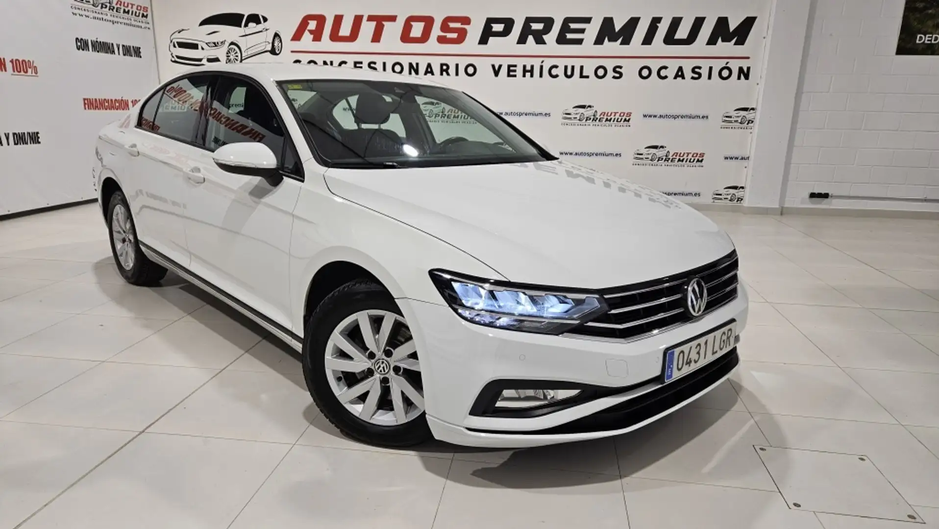 Volkswagen Passat 2.0TDI EVO Business 110kW Weiß - 2
