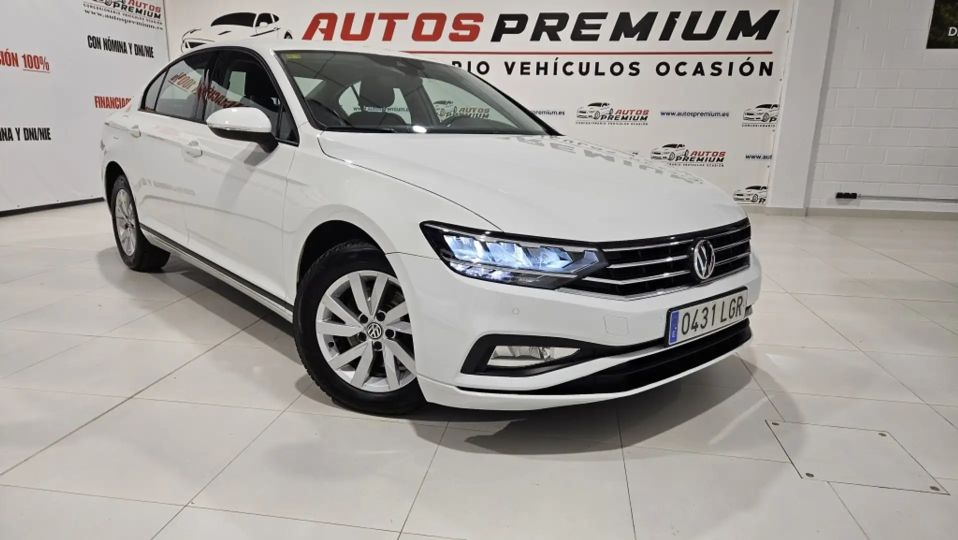 Volkswagen Passat 2.0TDI EVO Business 110kW Weiß - 1