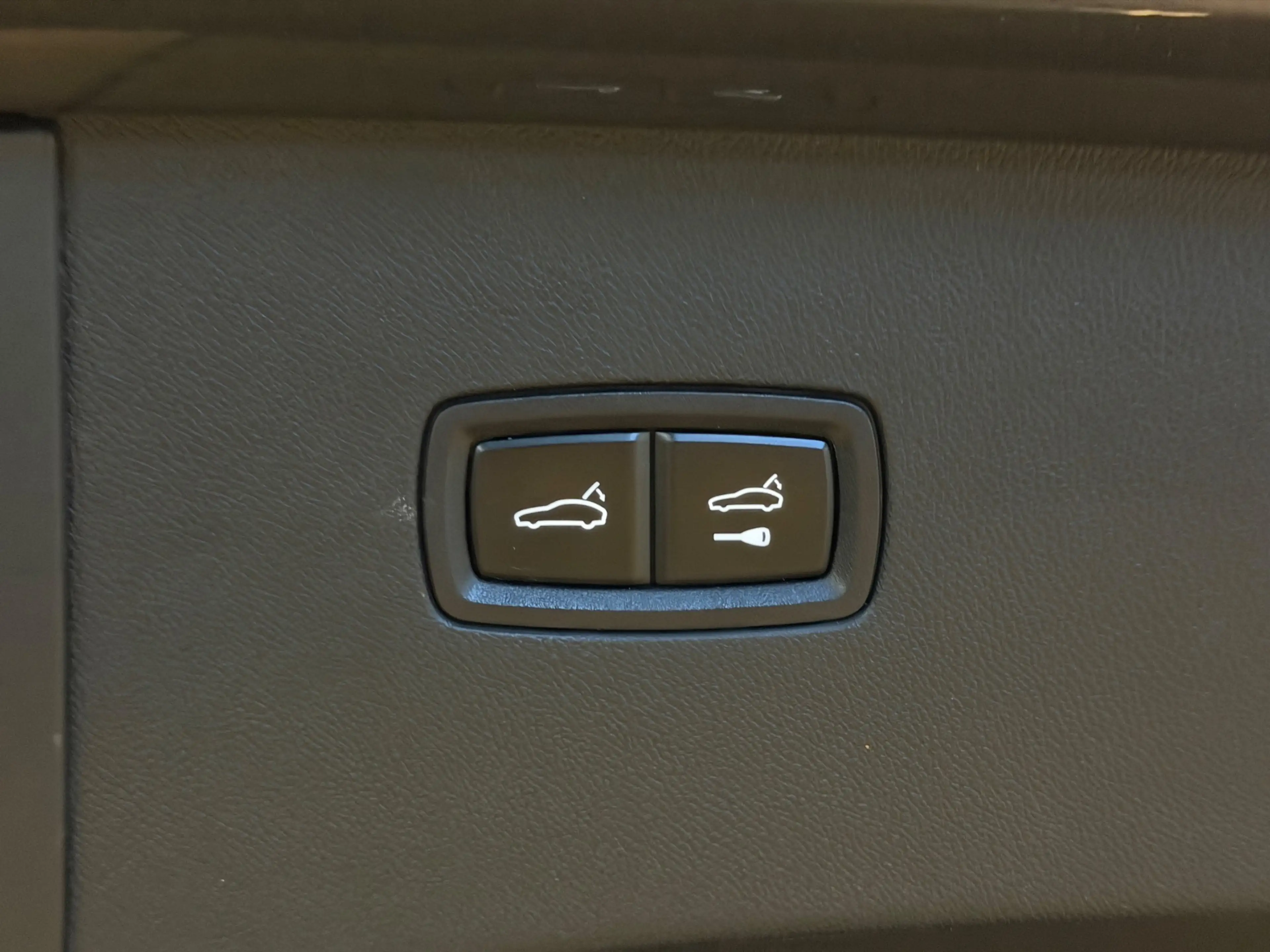 Porsche Cayenne Coupé 3.0 E-Hybrid PANO|LUCHTVERING|FULL OPTIONS! — photo 23