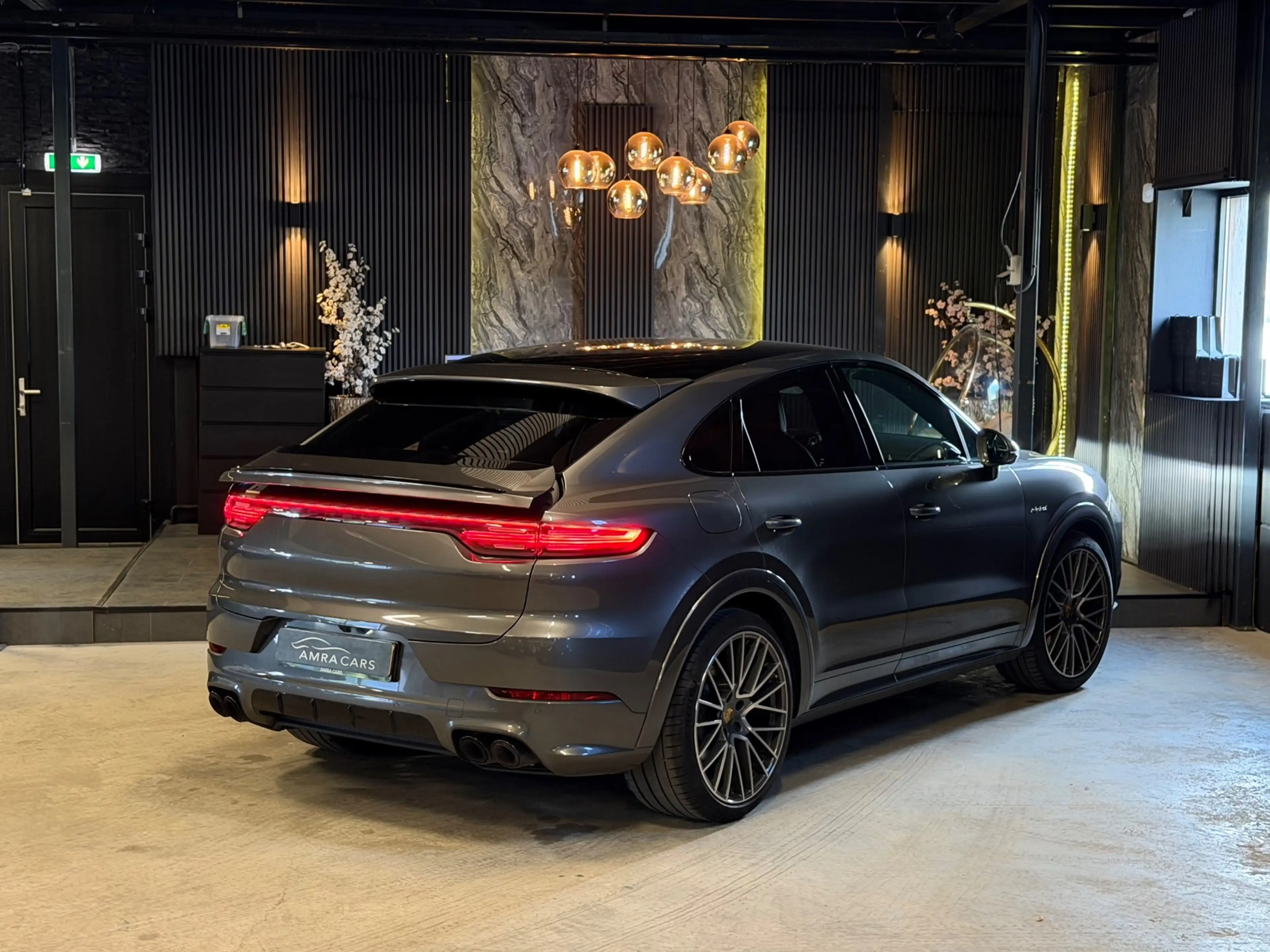 Porsche Cayenne Coupé 3.0 E-Hybrid PANO|LUCHTVERING|FULL OPTIONS! — photo 2