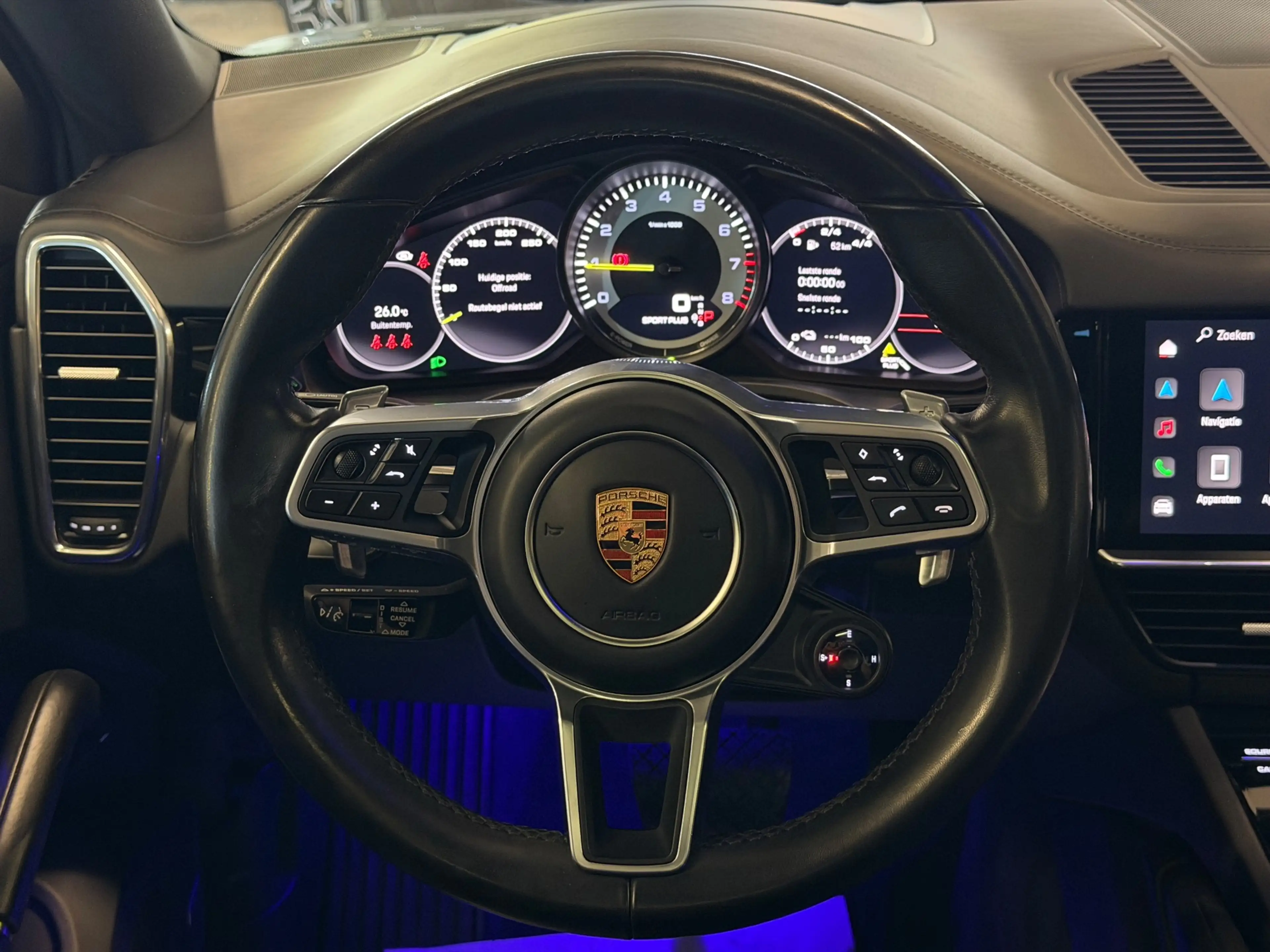 Porsche Cayenne Coupé 3.0 E-Hybrid PANO|LUCHTVERING|FULL OPTIONS! — photo 13