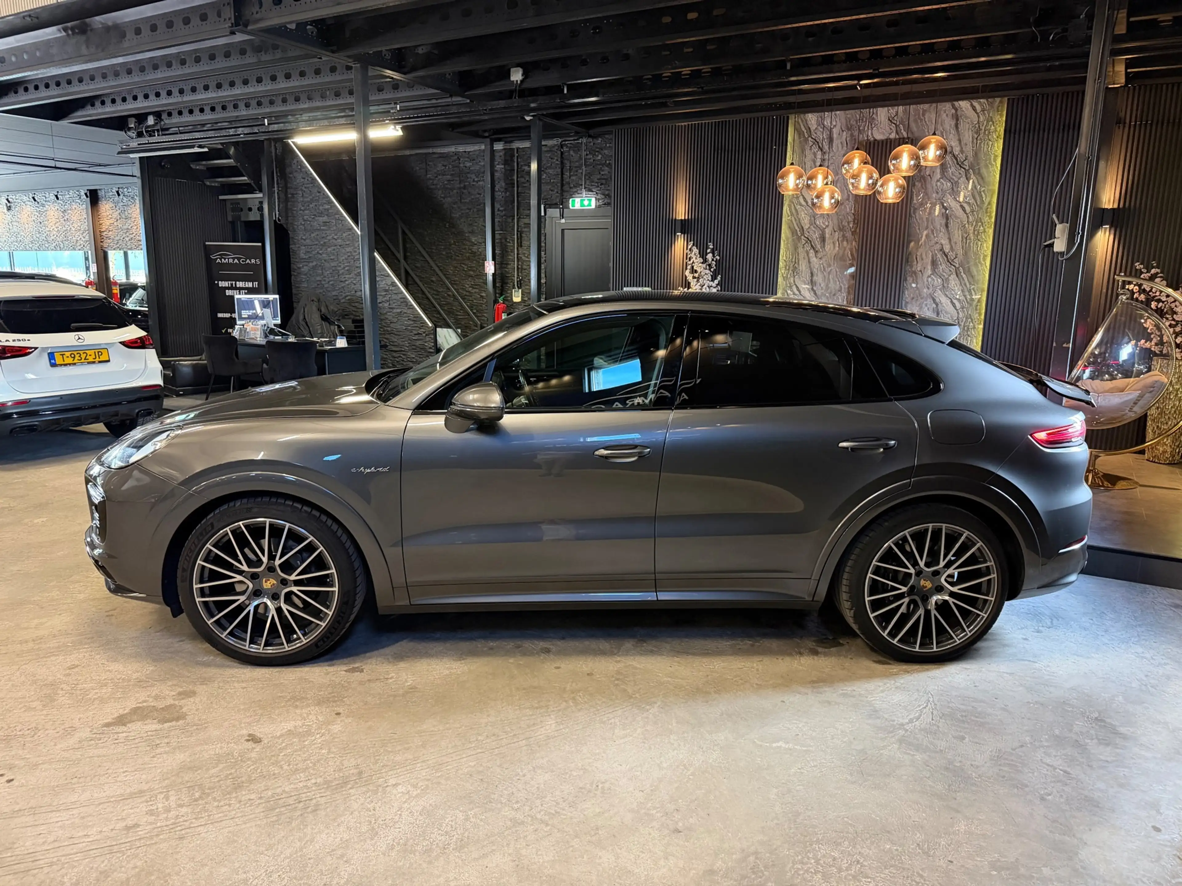 Porsche Cayenne Coupé 3.0 E-Hybrid PANO|LUCHTVERING|FULL OPTIONS! — photo 9