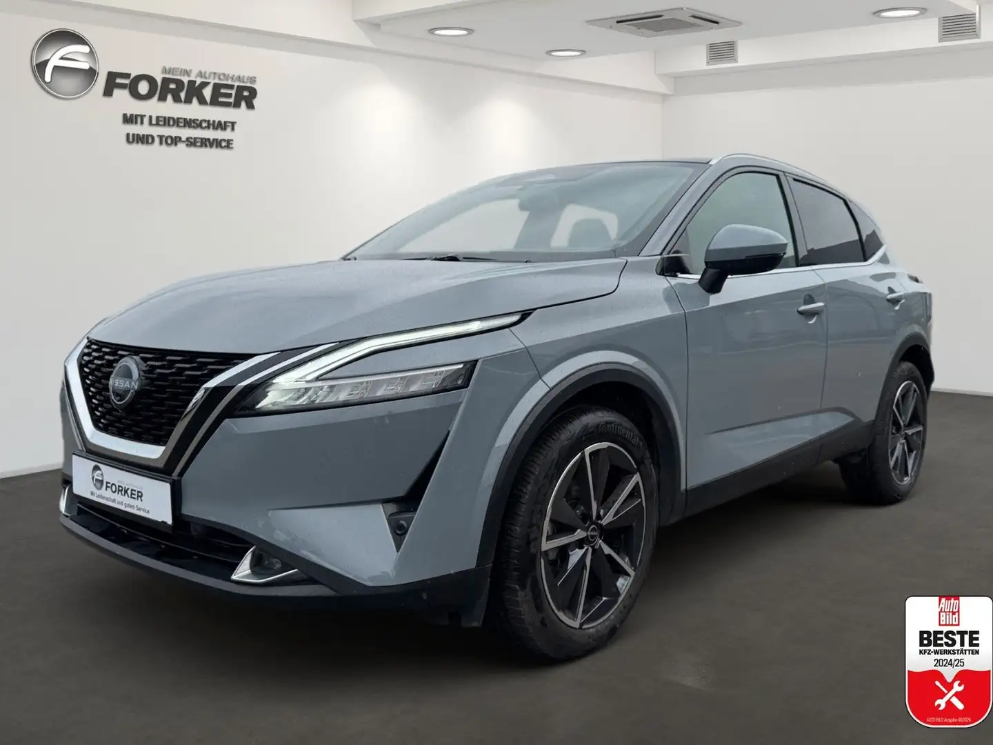Nissan Qashqai Tekna 158PS AT Navi 360° LED Keyless Grau - 1