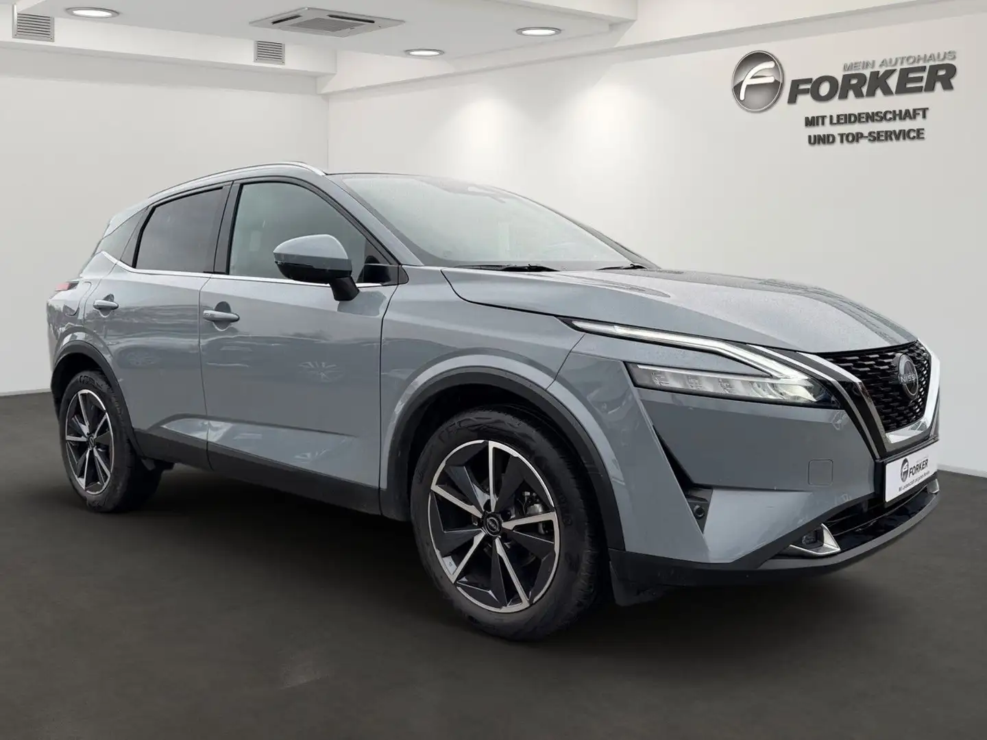Nissan Qashqai Tekna 158PS AT Navi 360° LED Keyless Grau - 2
