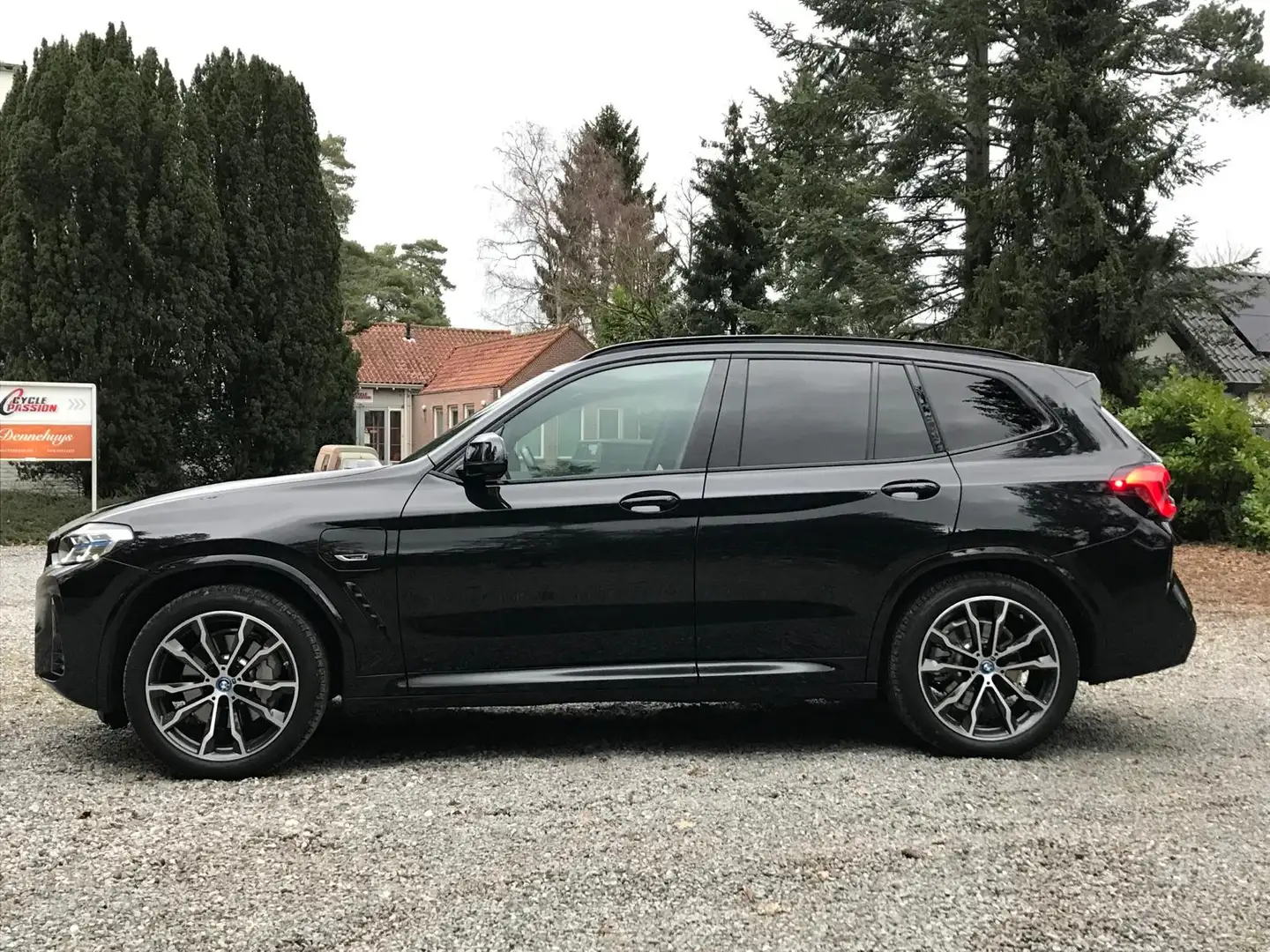BMW X3 X-drive 30e M-pakket High Executive Hybride Noir - 2